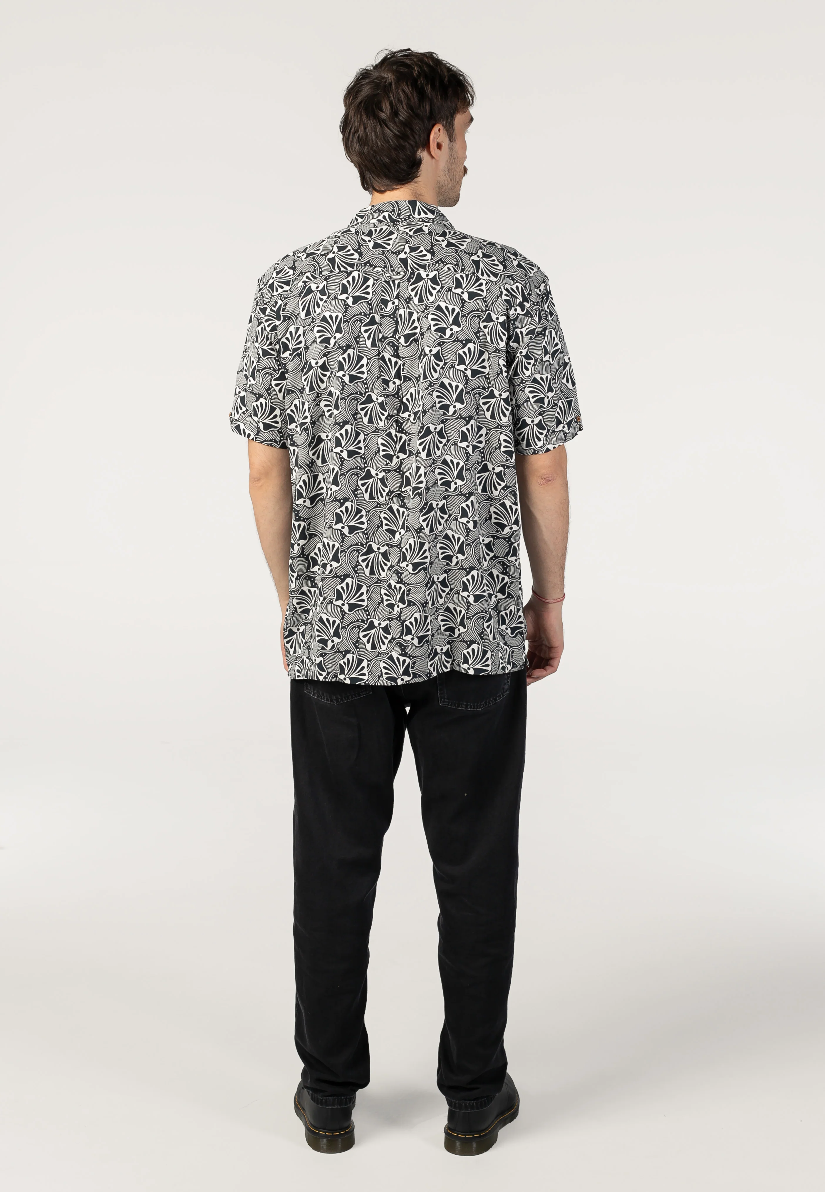 Linear Floral Print Black - Shirt - Image 5