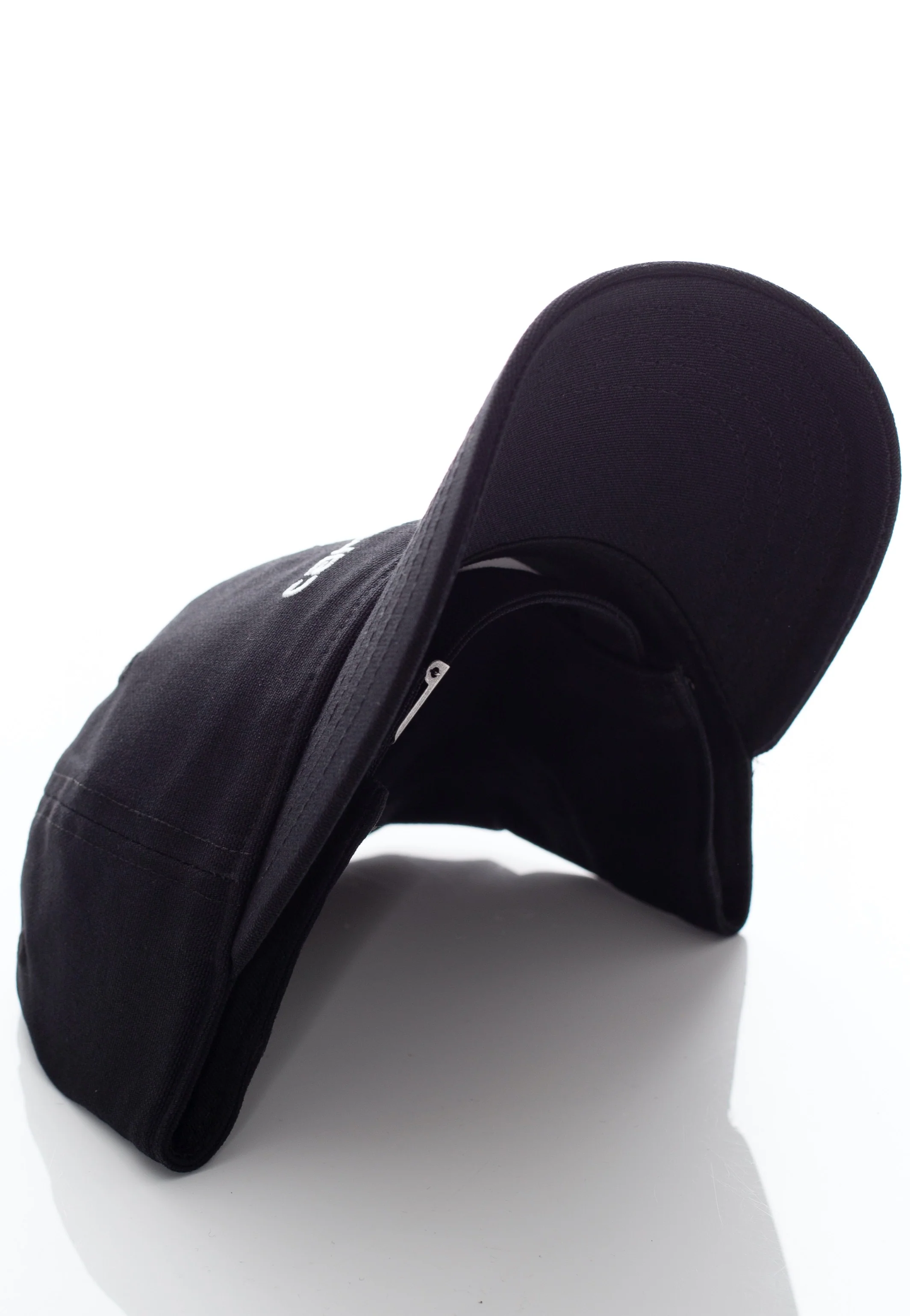 Canvas Script Black/White - Cap - Image 3