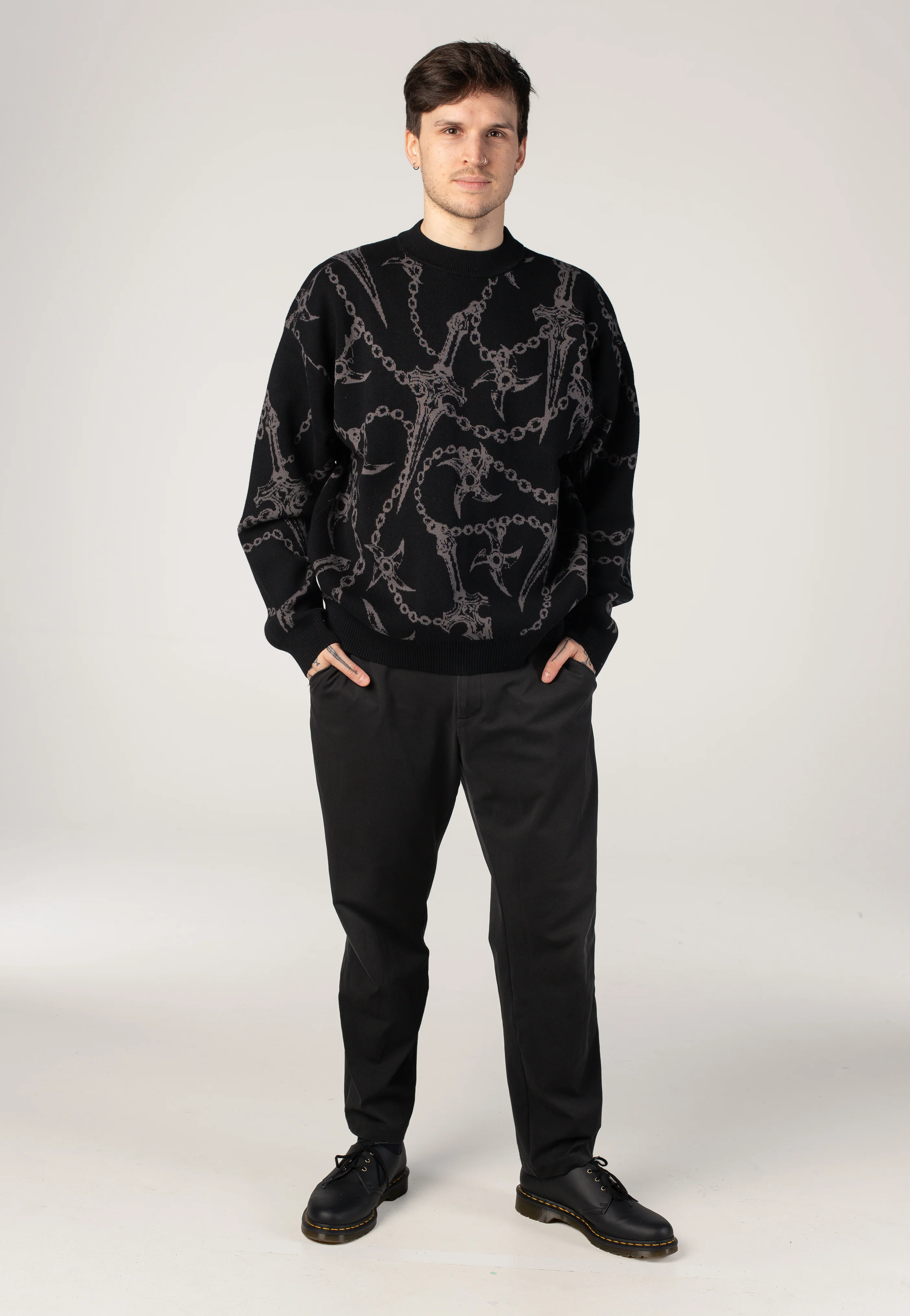 Dagger Black - Pullover - Image 10