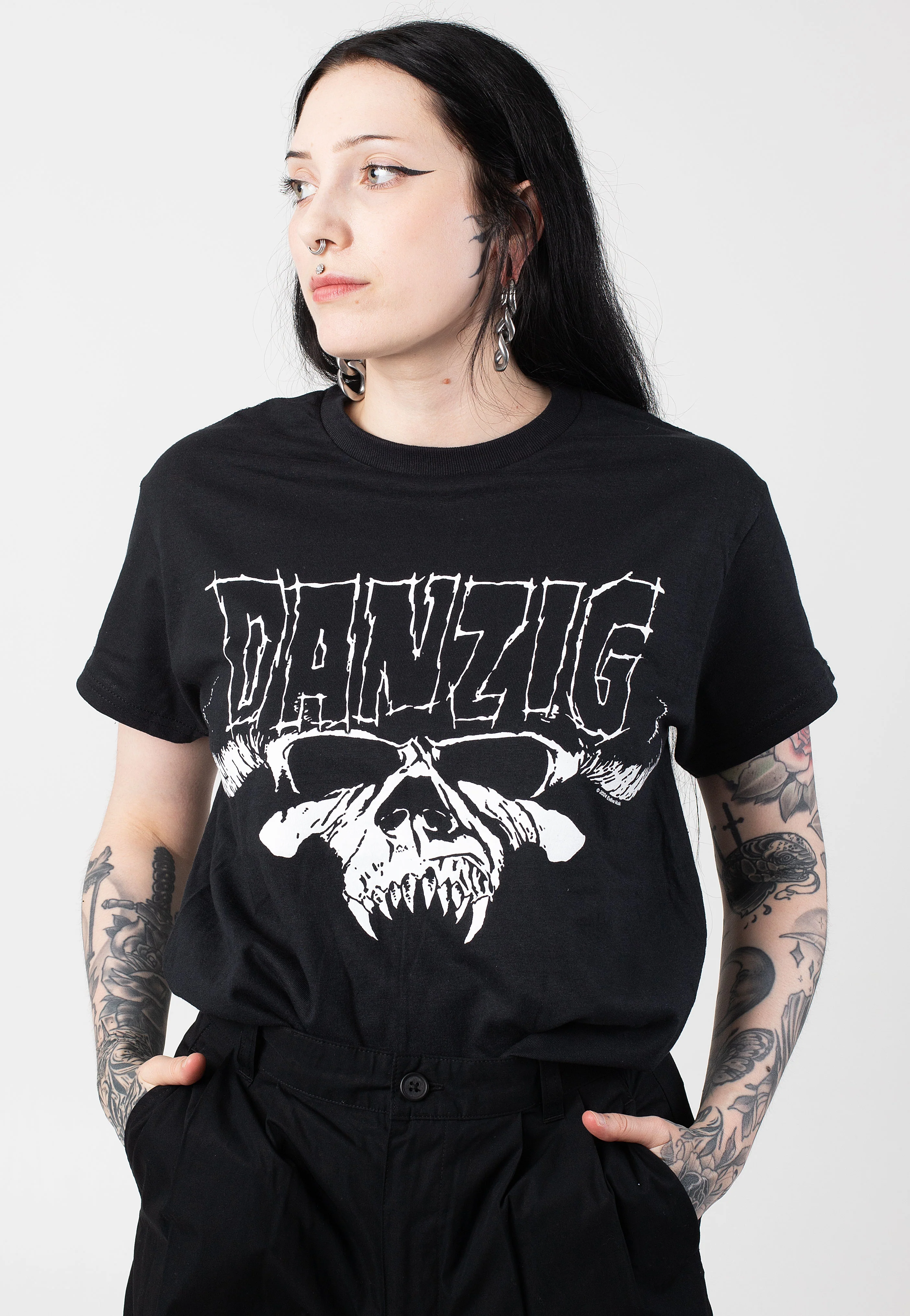 Classic Logo - T-Shirt - Image 5