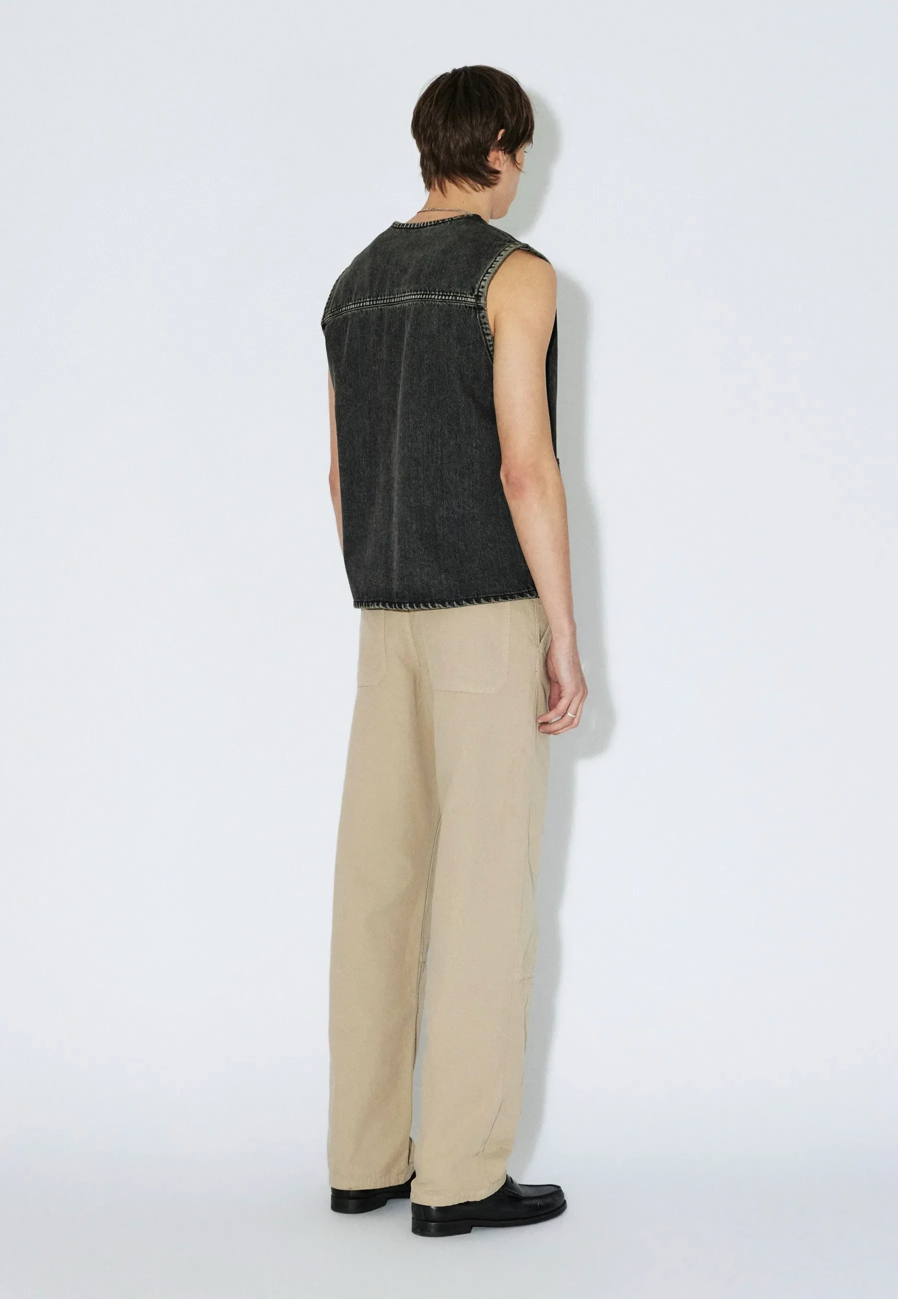 Enver Worker Aged Black - Vest - Image 5