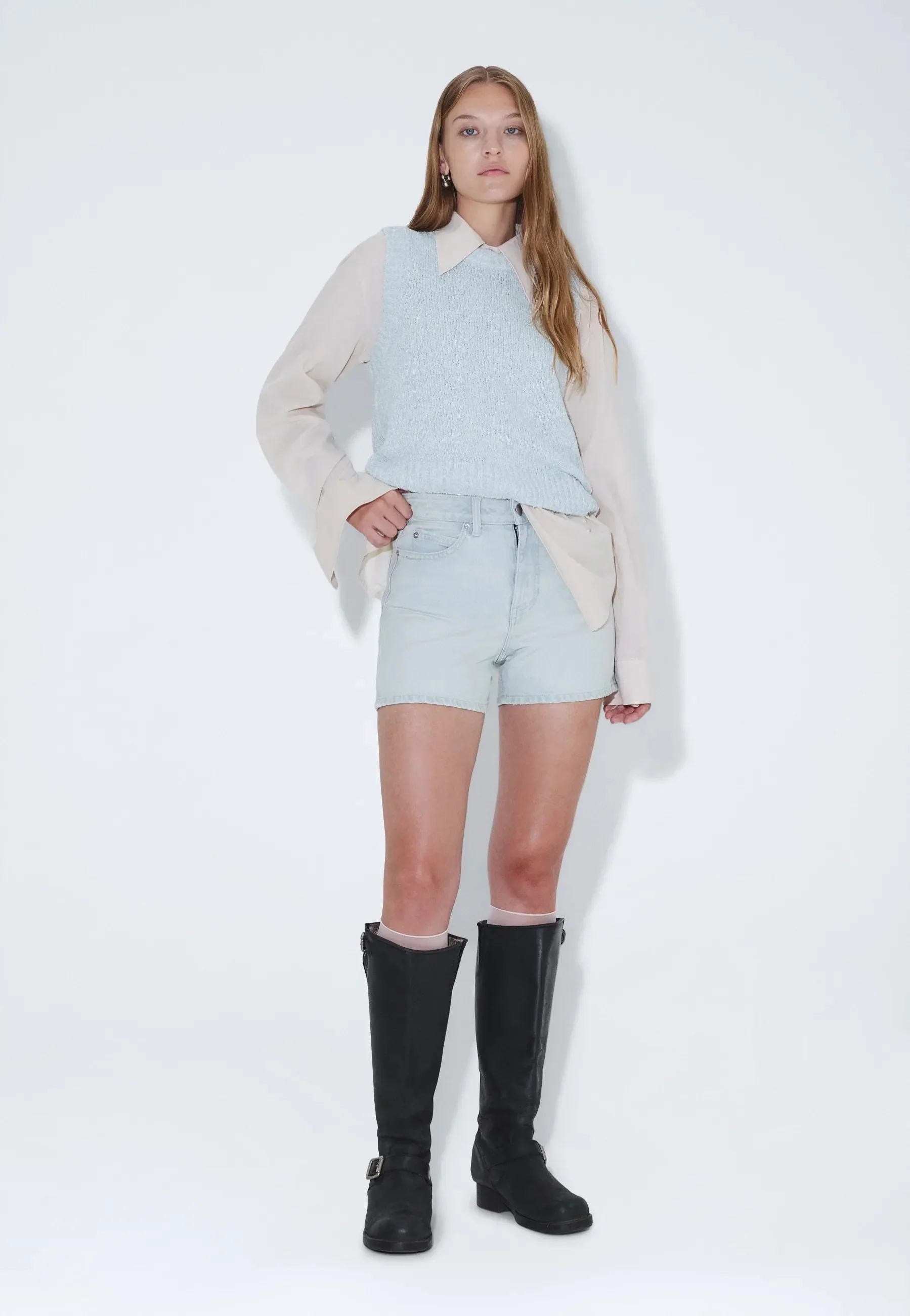 Nora Bay Superlight Creme Worn - Shorts - Image 7
