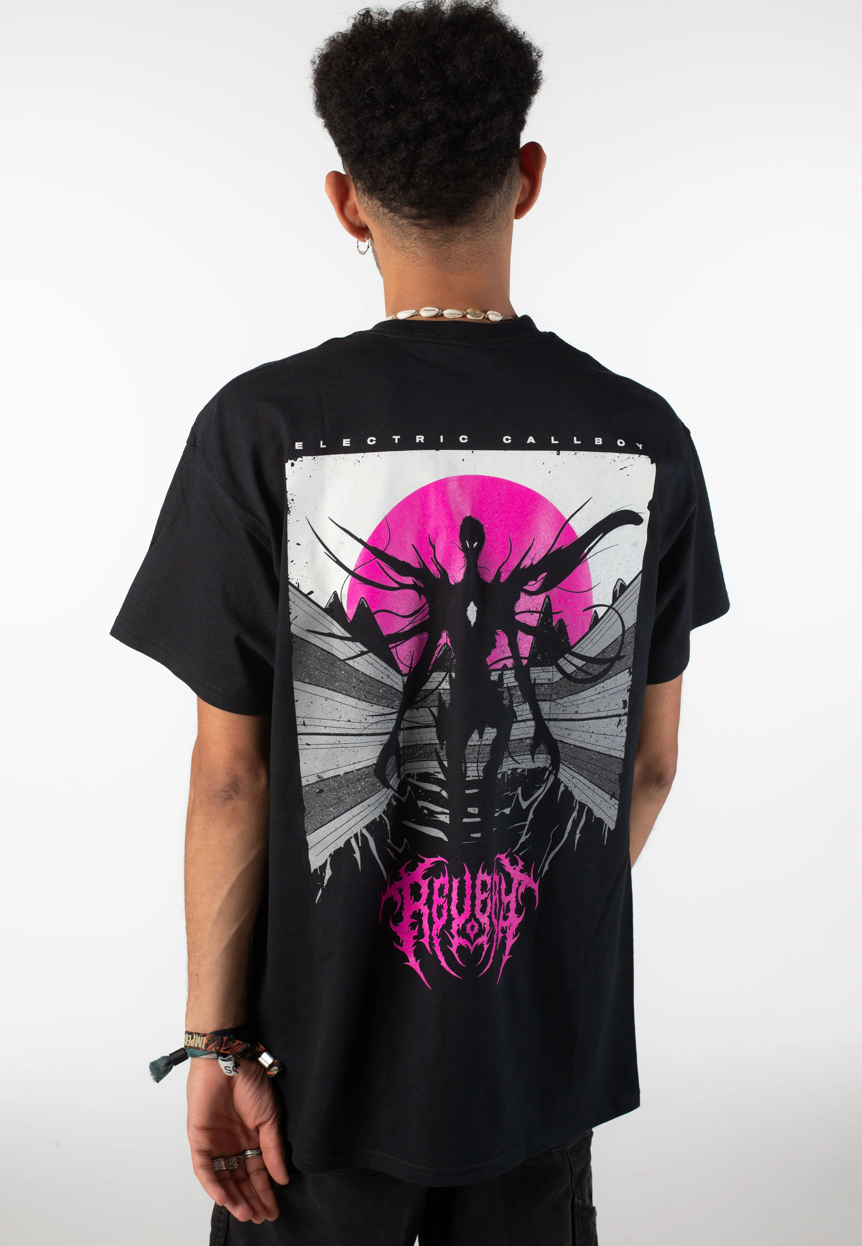 Revery Creature - T-Shirt - Image 4