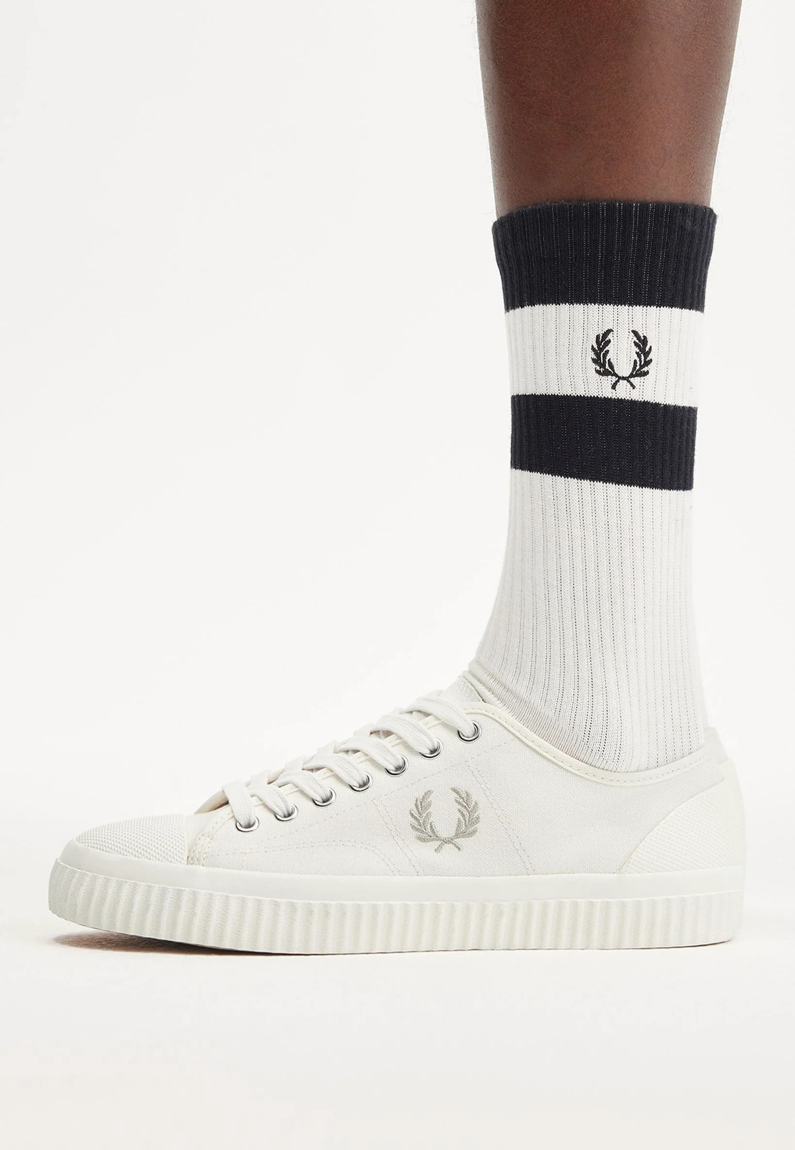 Hughes Low Canvas Light Ecru/Oatmeal - Shoes - Image 7