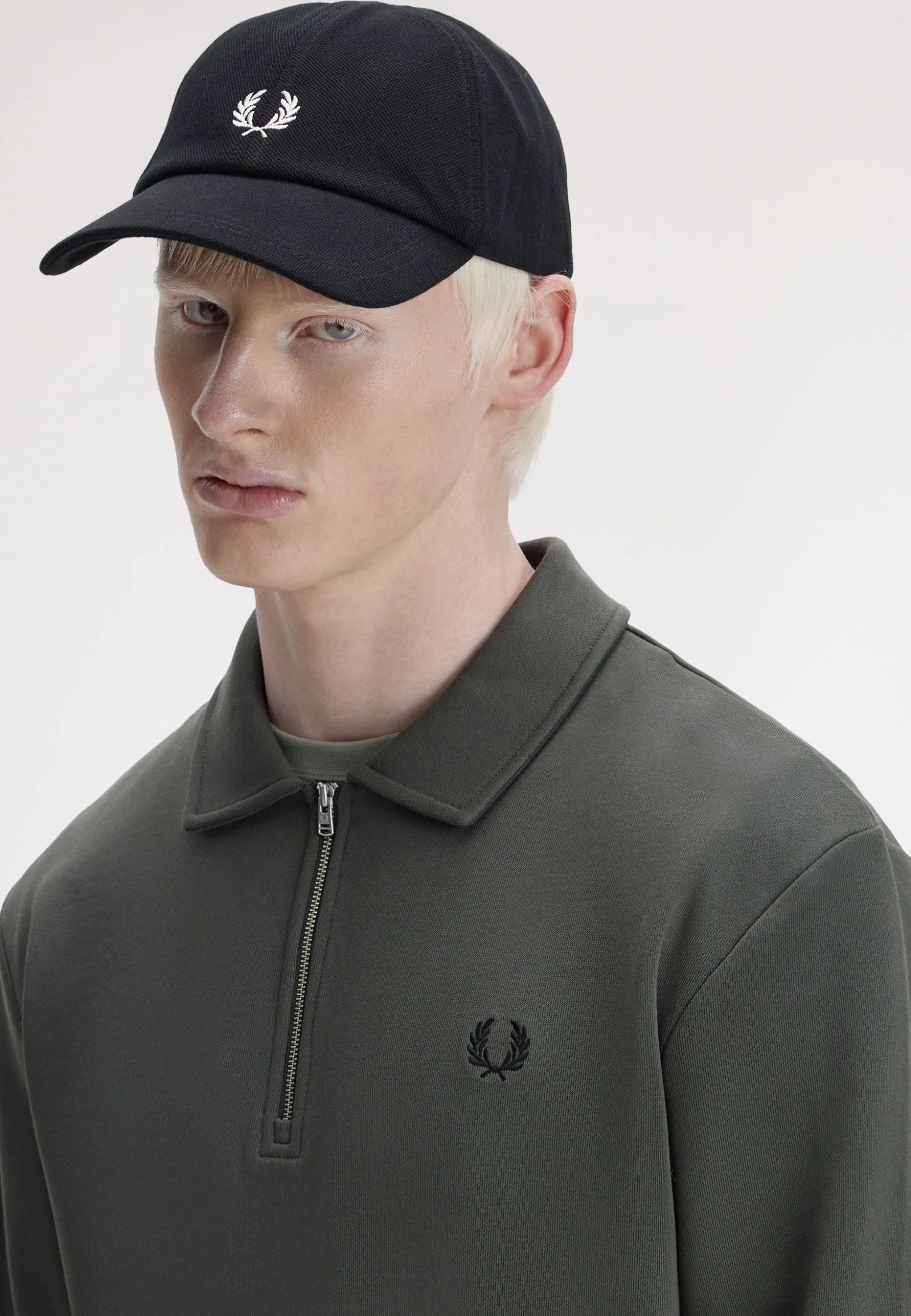 Pique Classic Black/Snow White - Cap - Image 6
