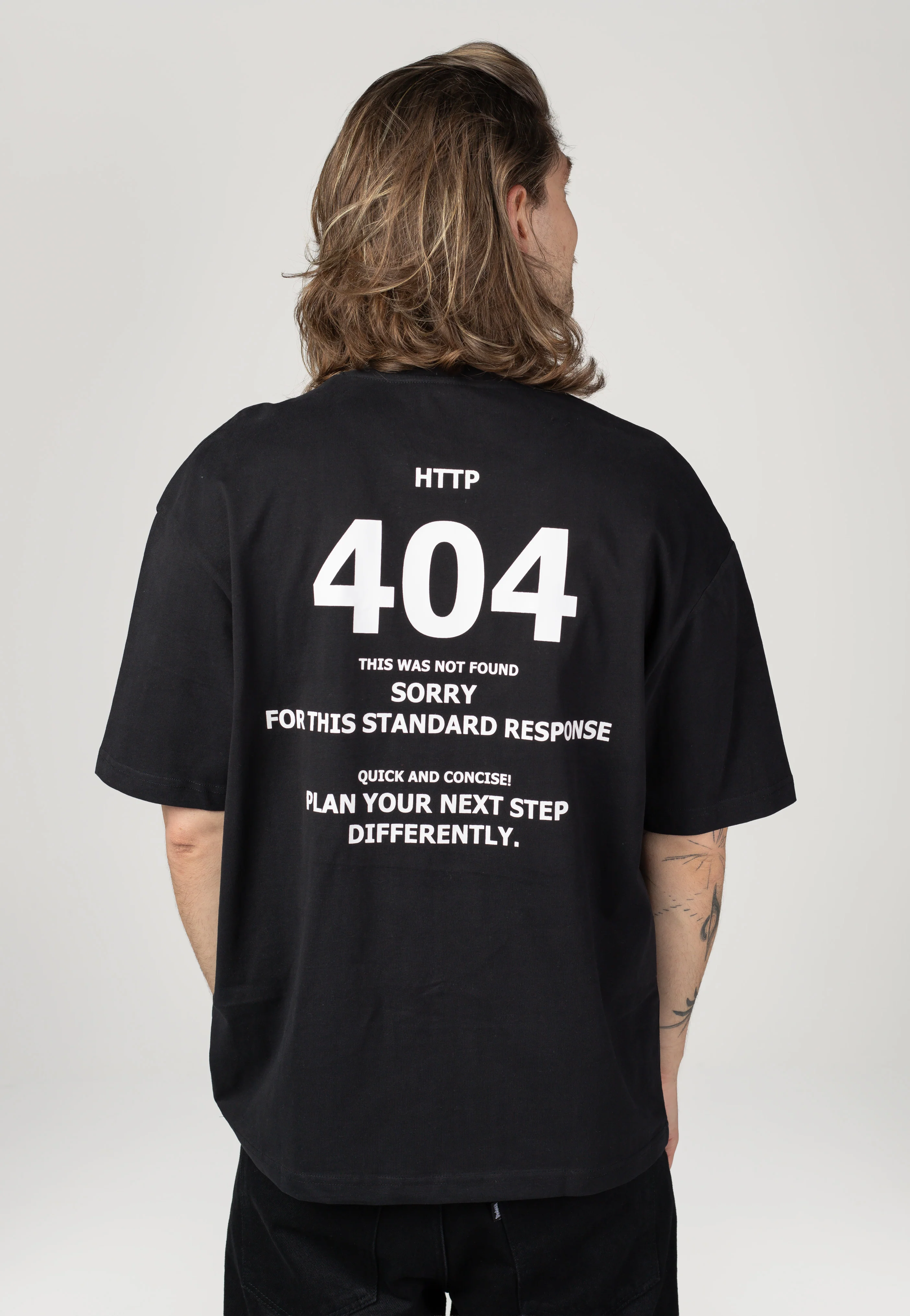 Four O Four Jet Black - T-Shirt - Image 2