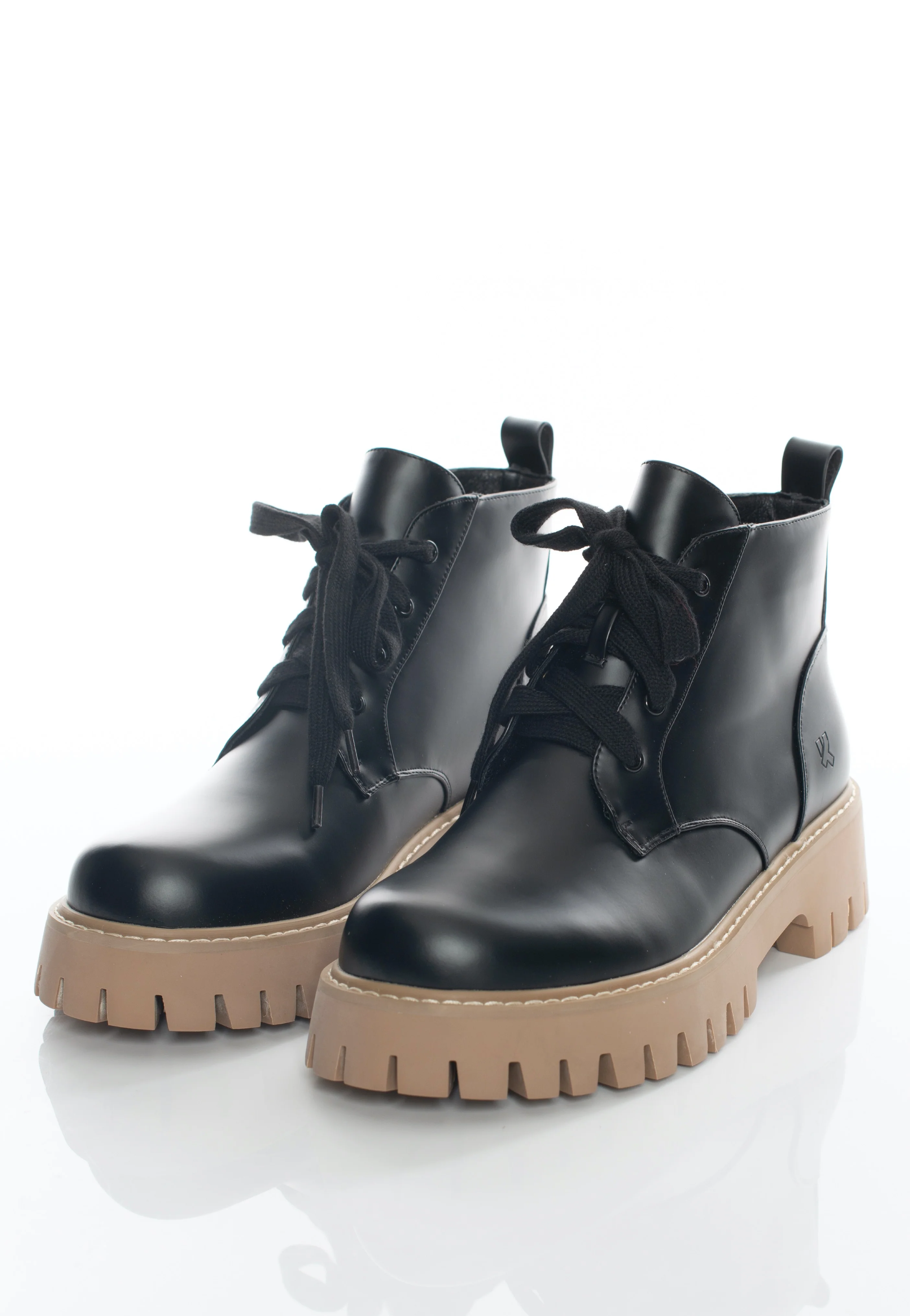 Moon Runner Beige Sole Lace Up Black - Girl Shoes - Image 3