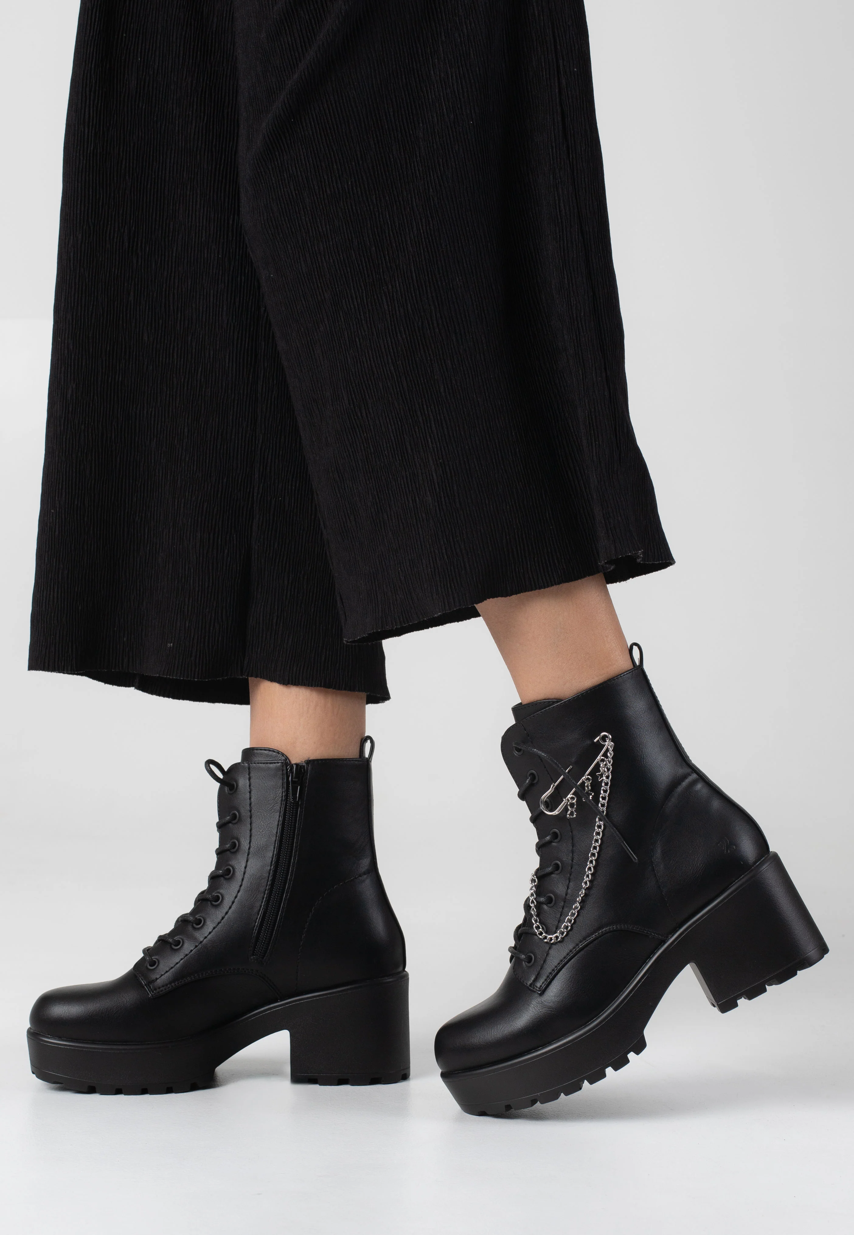 Salvius Safety Pin Military Lace Up Black - Girl Shoes