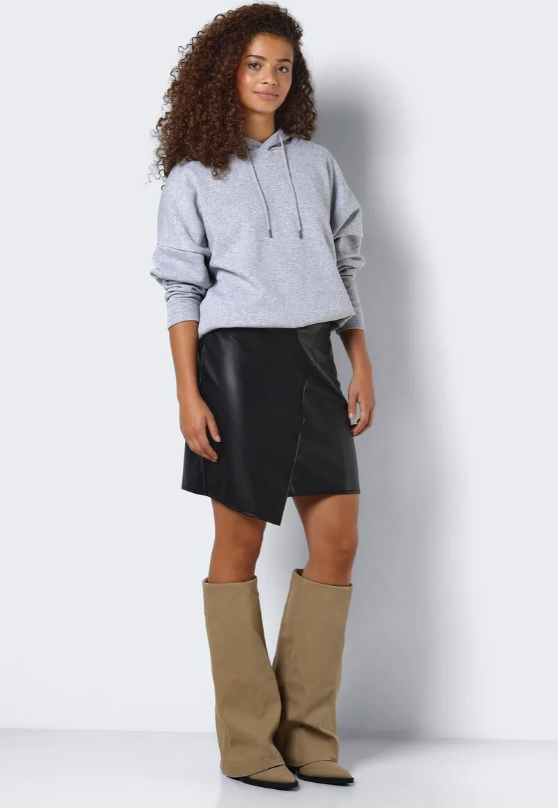 Callie Assymetric Black - Skirt - Image 3