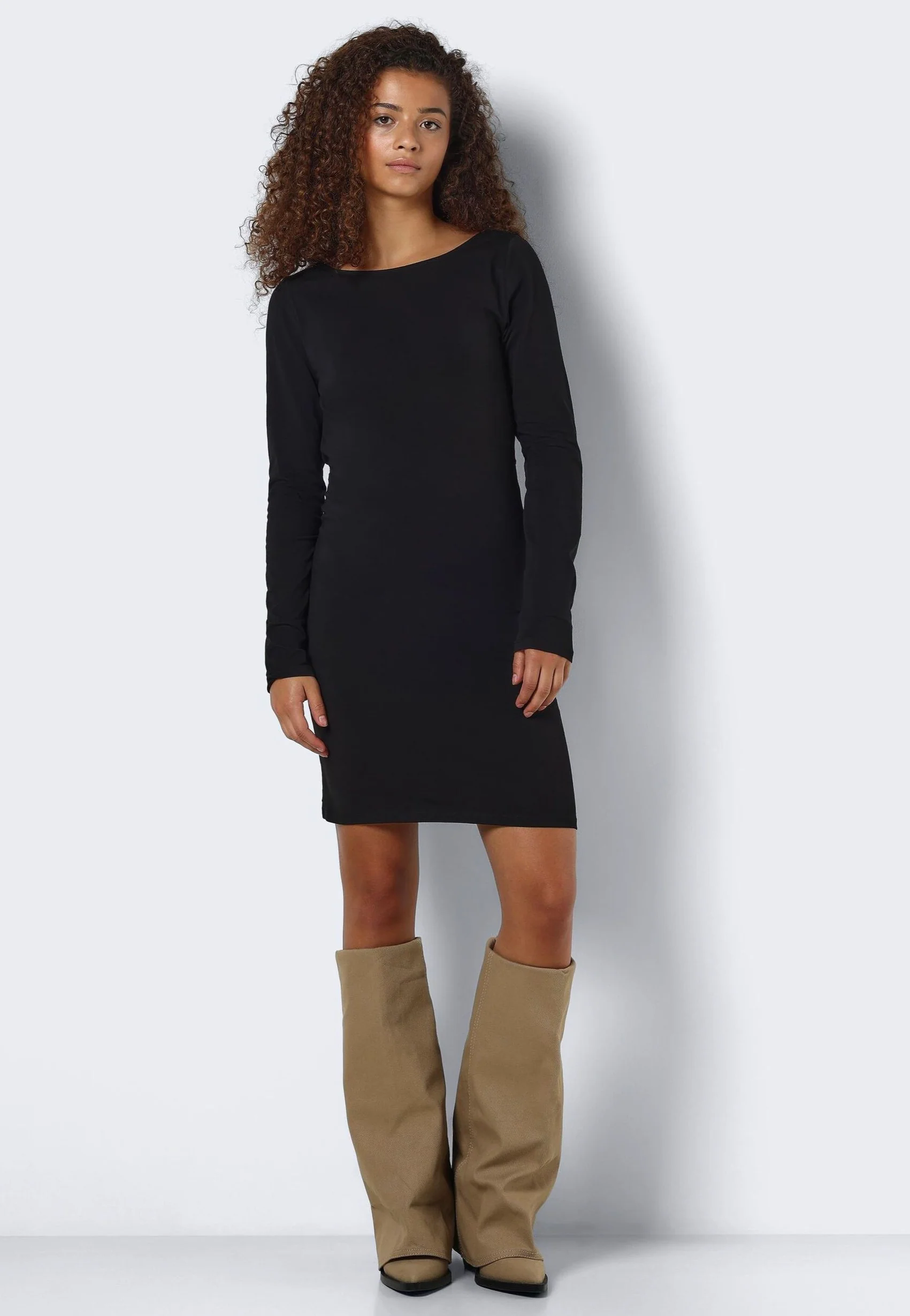 Kerry Short Open Back Black - Dress - Image 2