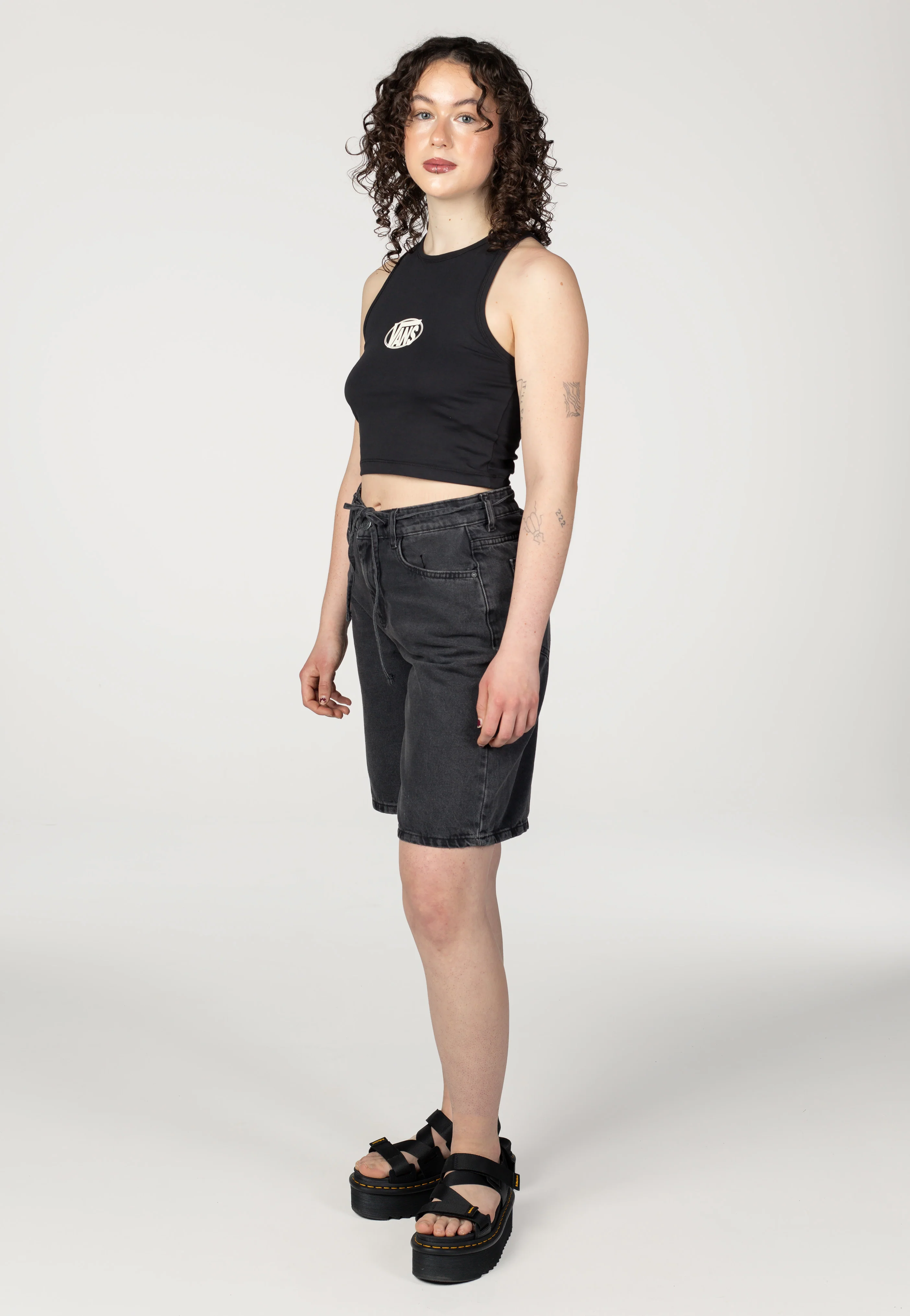 Maisy Loose Black Denim - Shorts - Image 3