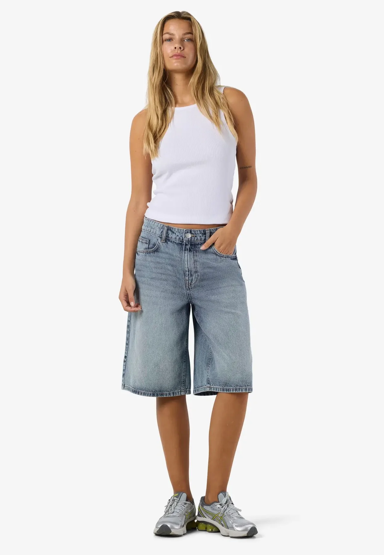 Mindie Light Blue Denim - Shorts - Image 9