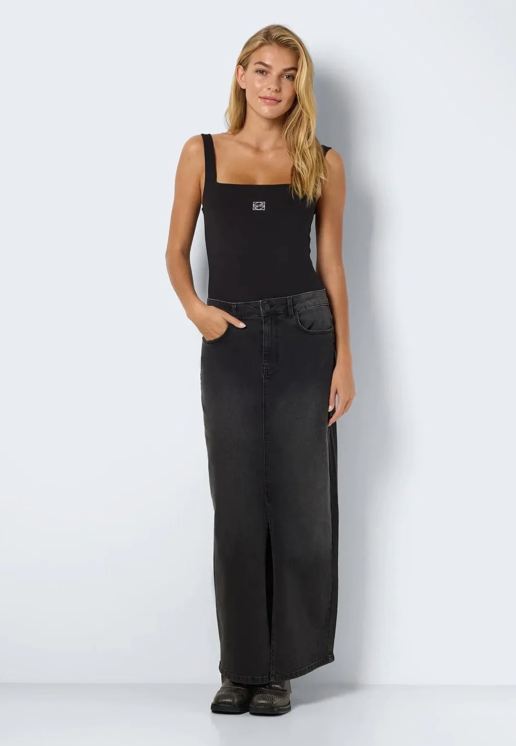 Teresa Square Neck Black - Body - Image 6