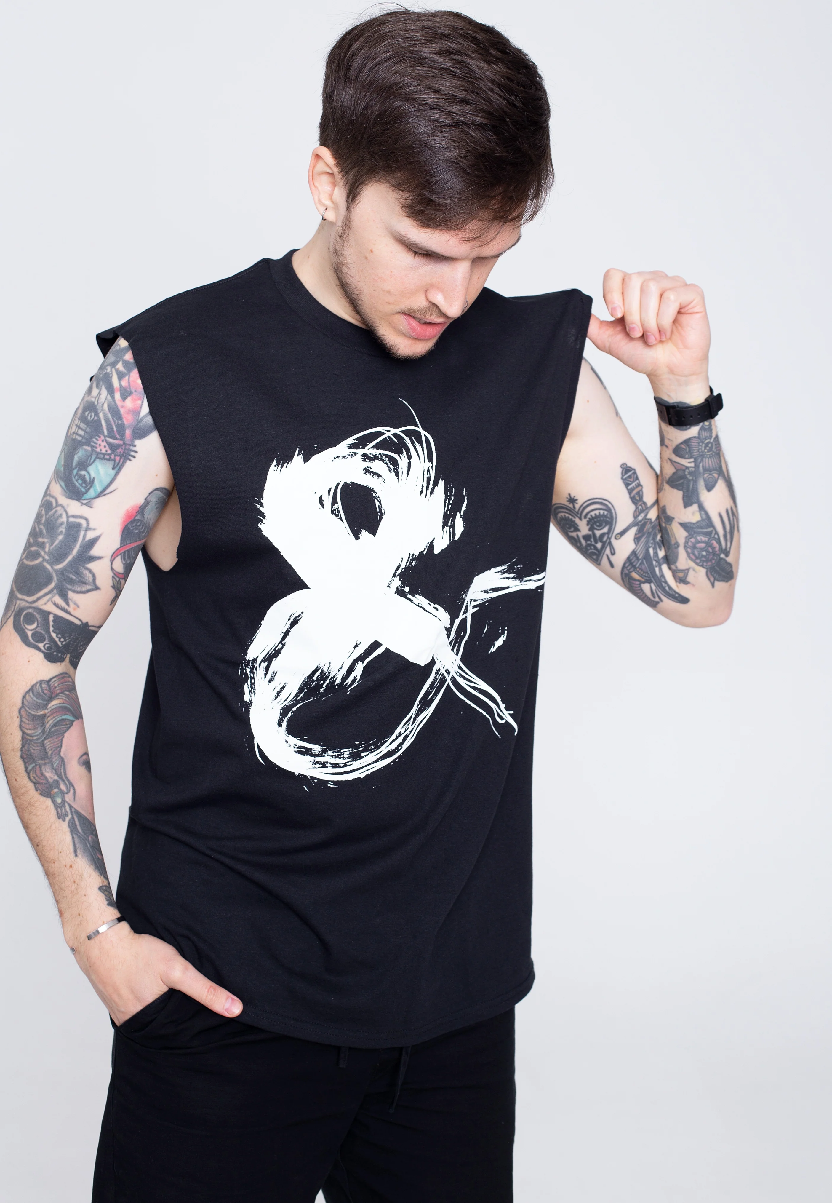 Ampersand - Sleeveless - Image 3