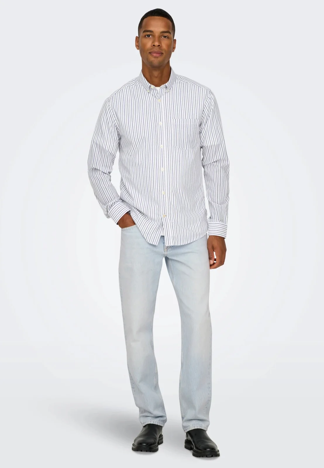 Edge Straight Light Blue Bleached Denim - Jeans - Image 5