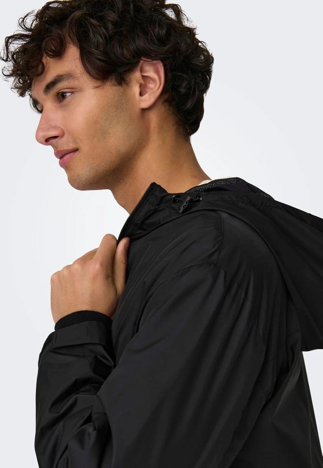 Eran Hood Black - Windbreaker - Image 3