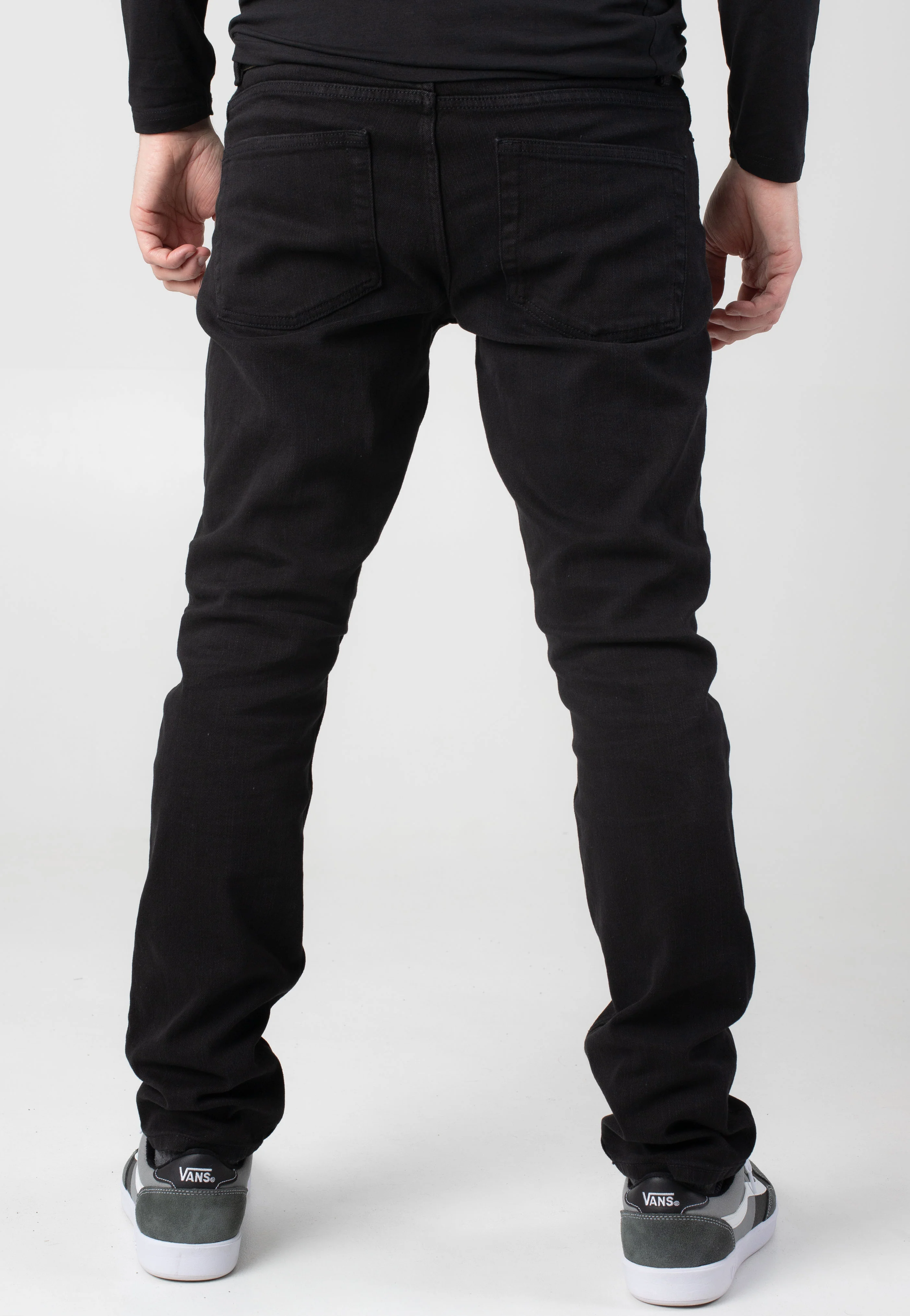 Loom Slim Black Denim - Jeans - Image 3