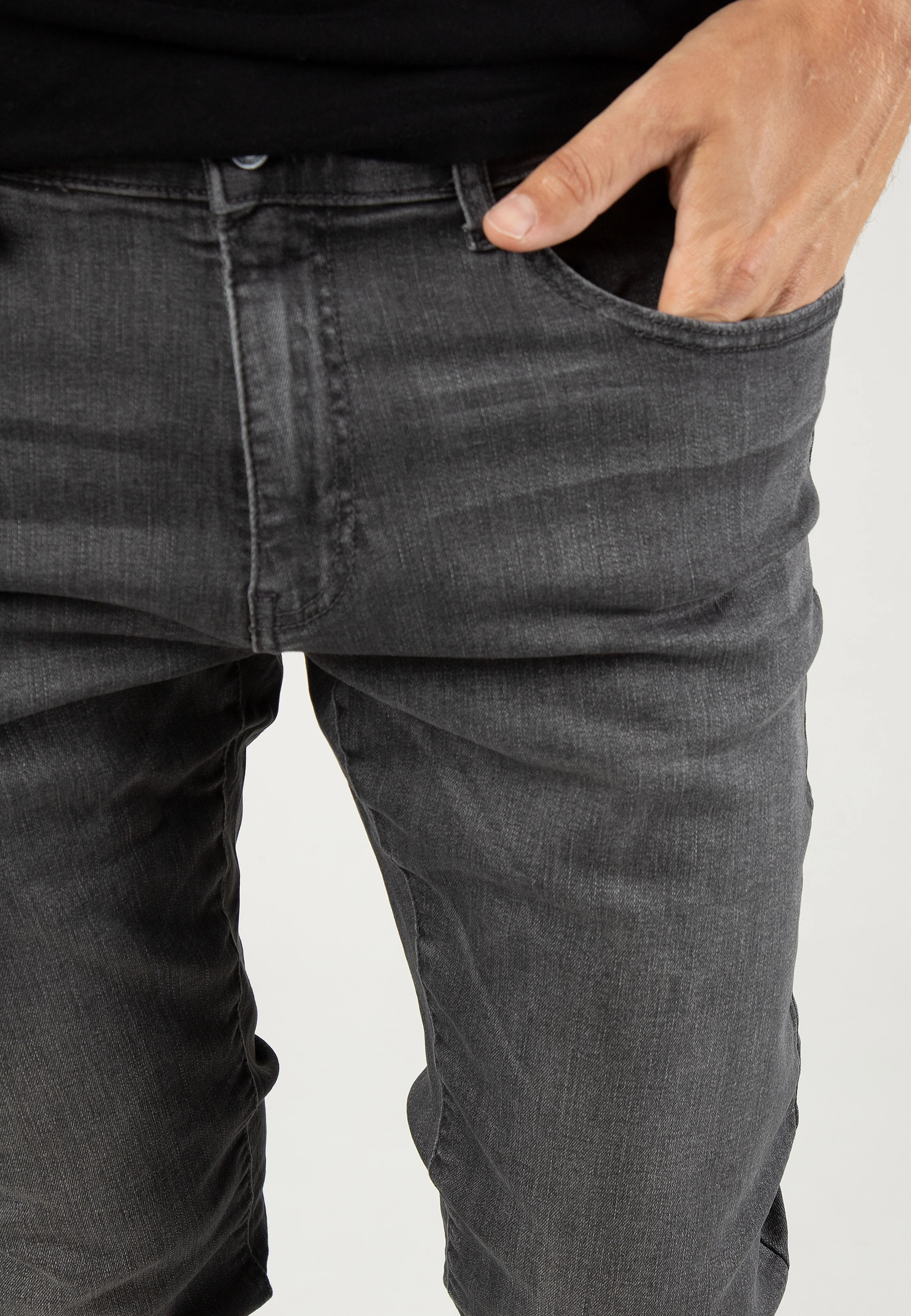 Weft Reg Medium Grey Denim - Jeans - Image 4