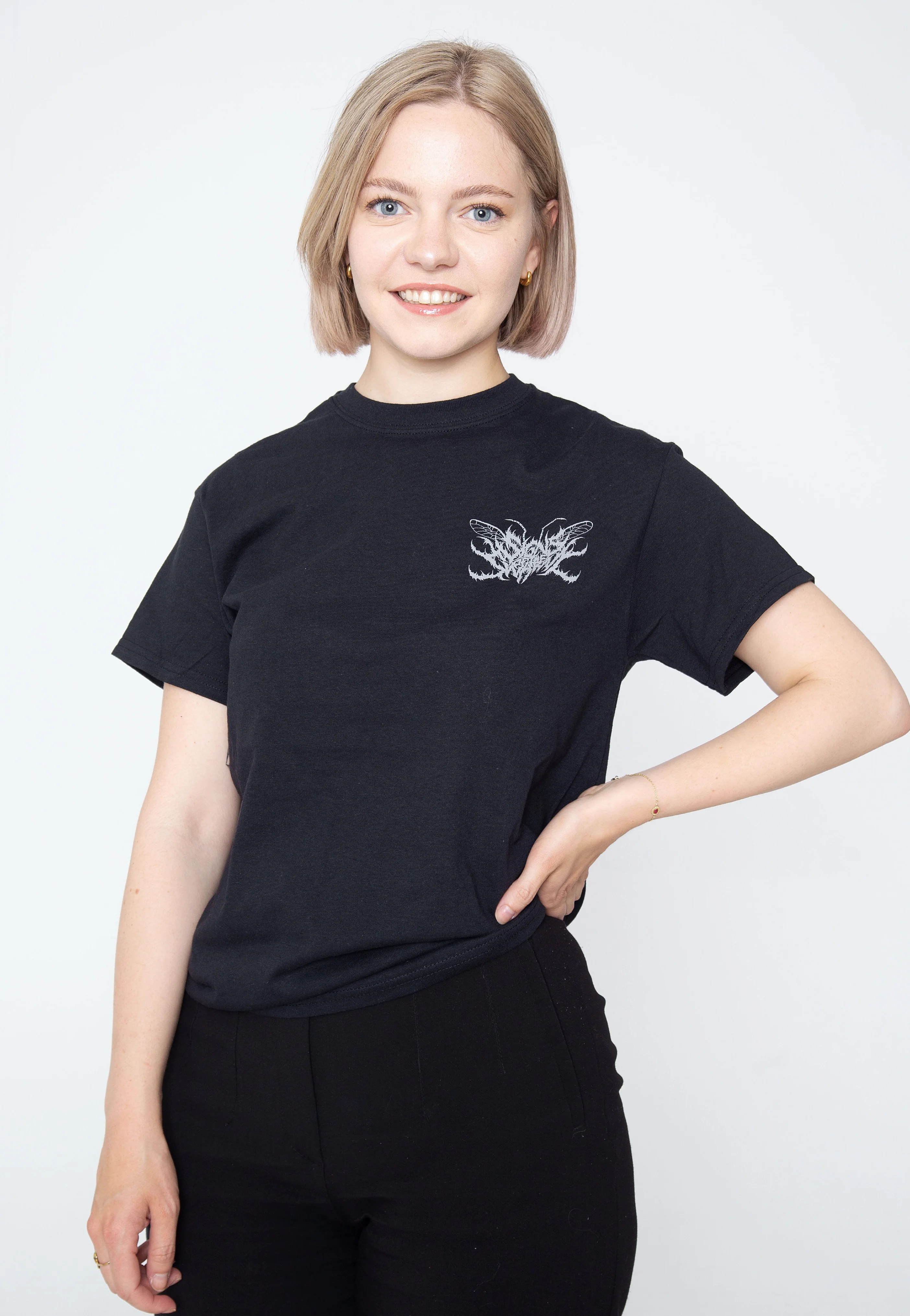 Crest - T-Shirt - Image 6