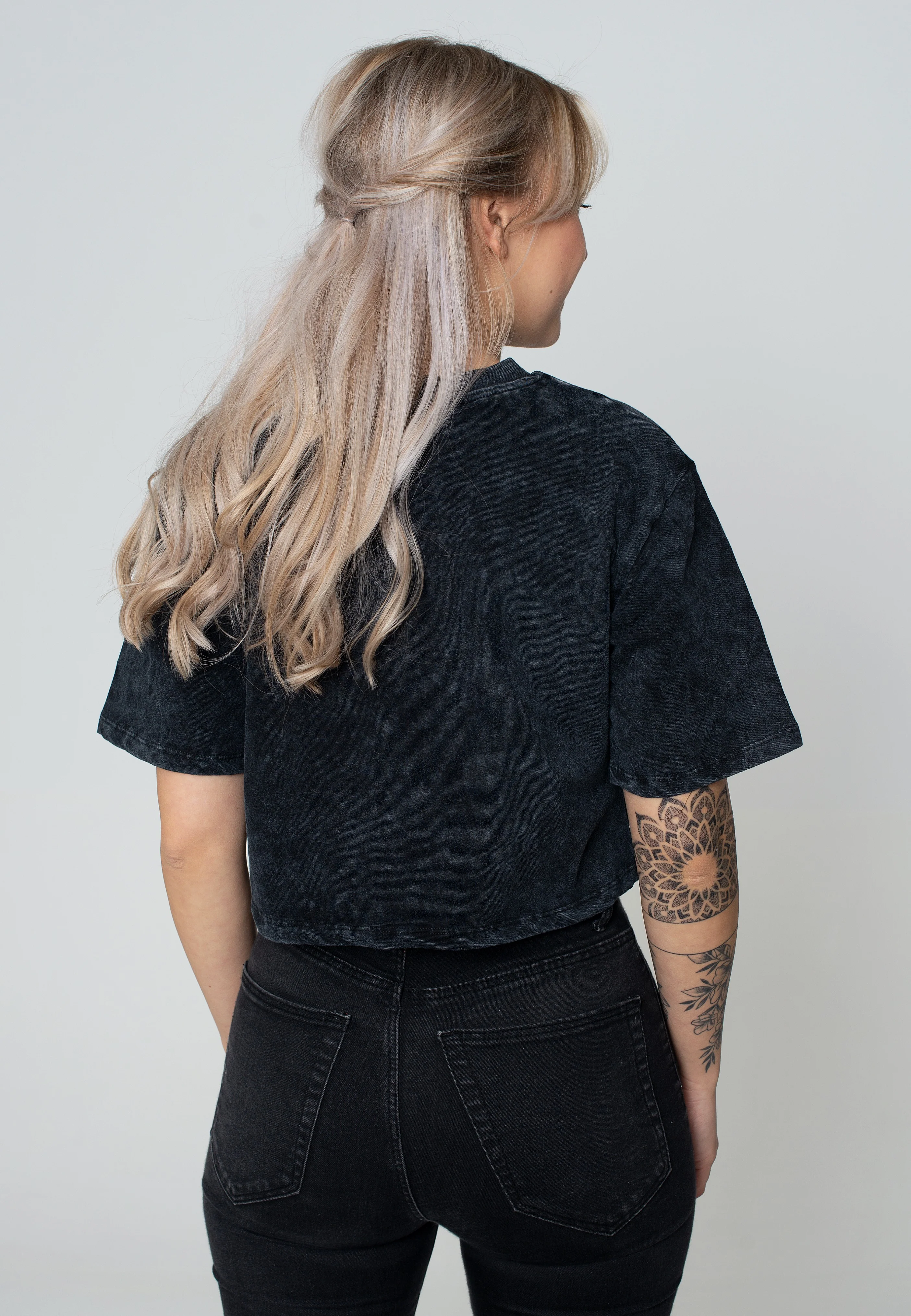 Hellfire Front Print Cropped Charcoal - T-Shirt - Image 4