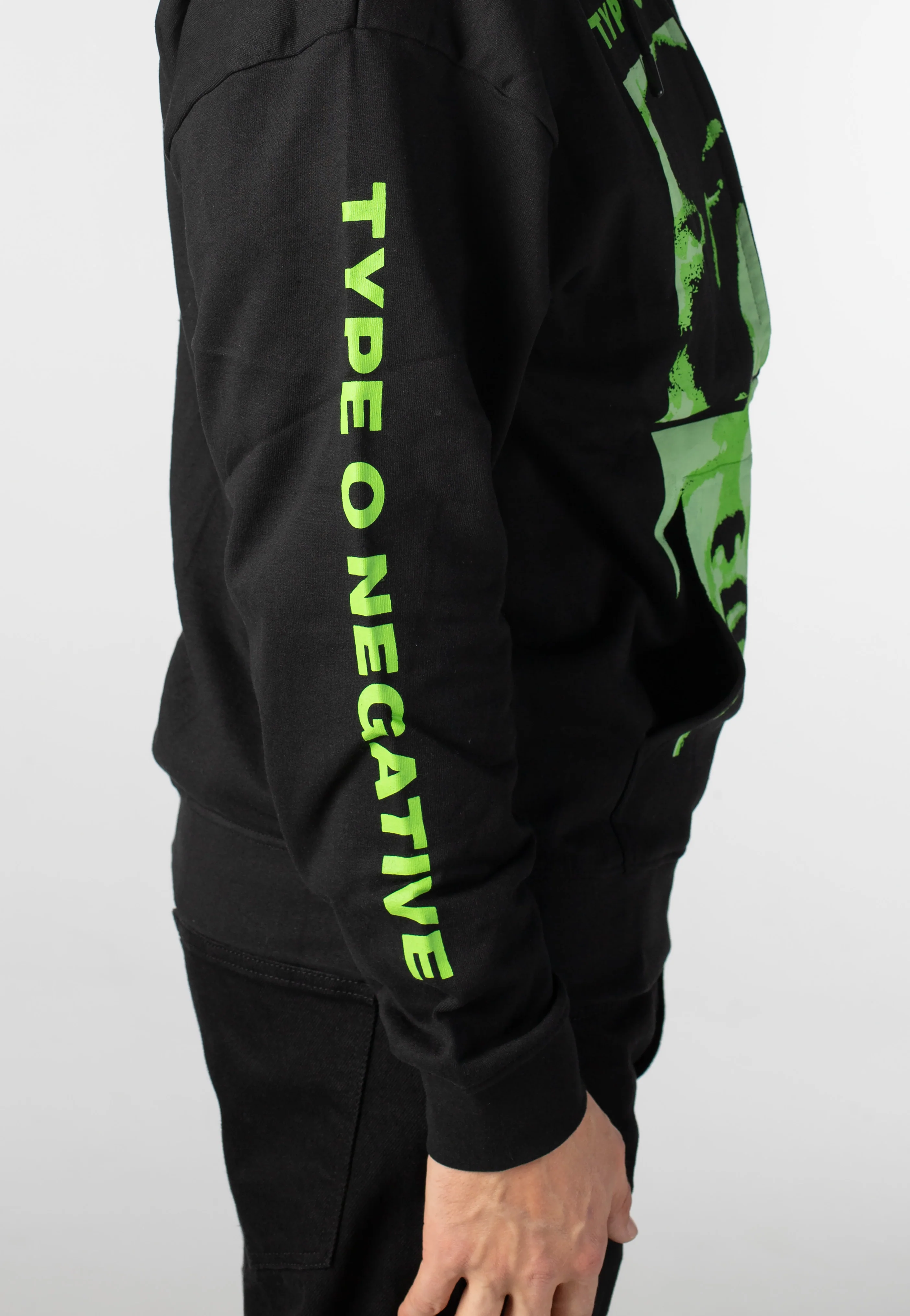 Faces - Zipper - Image 6
