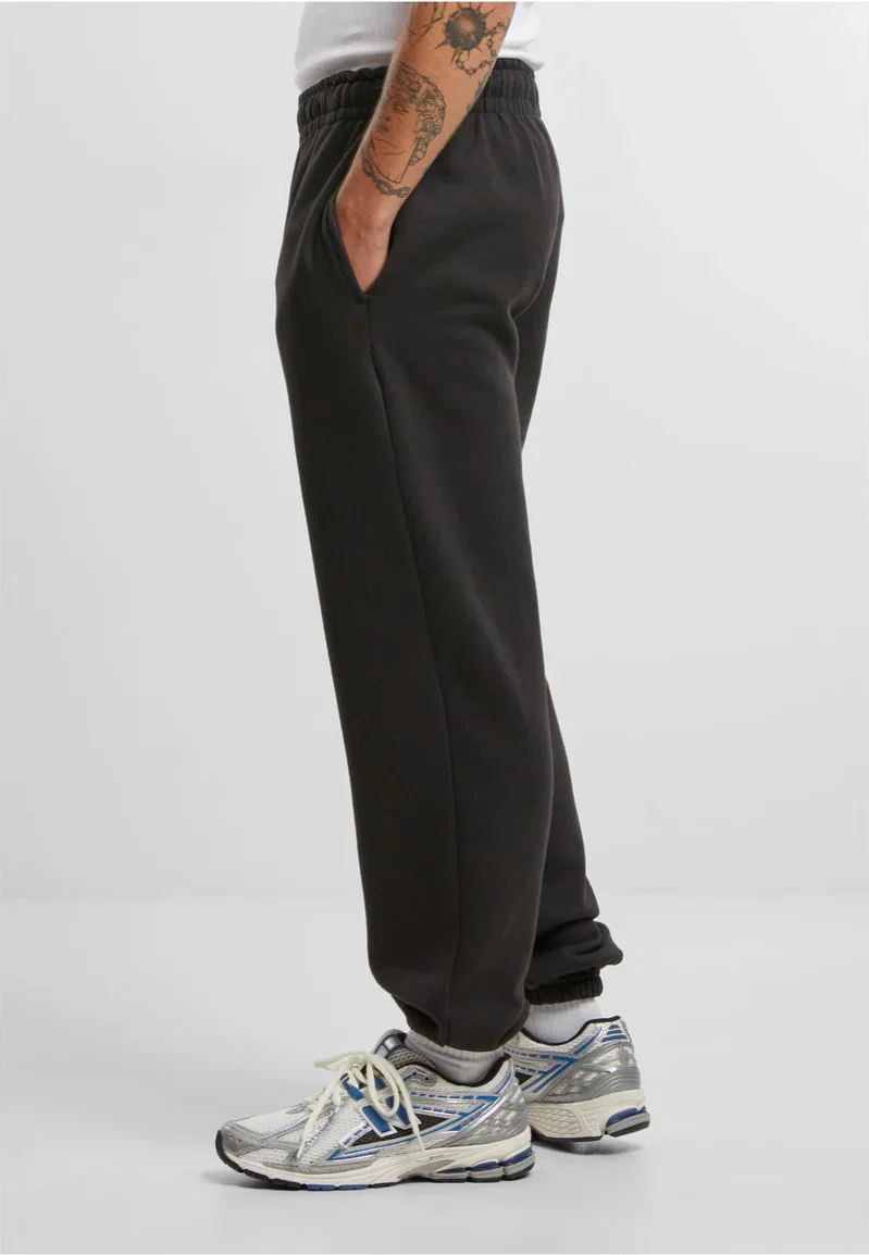 Basic Essential Black - Sweat Pants - Image 5