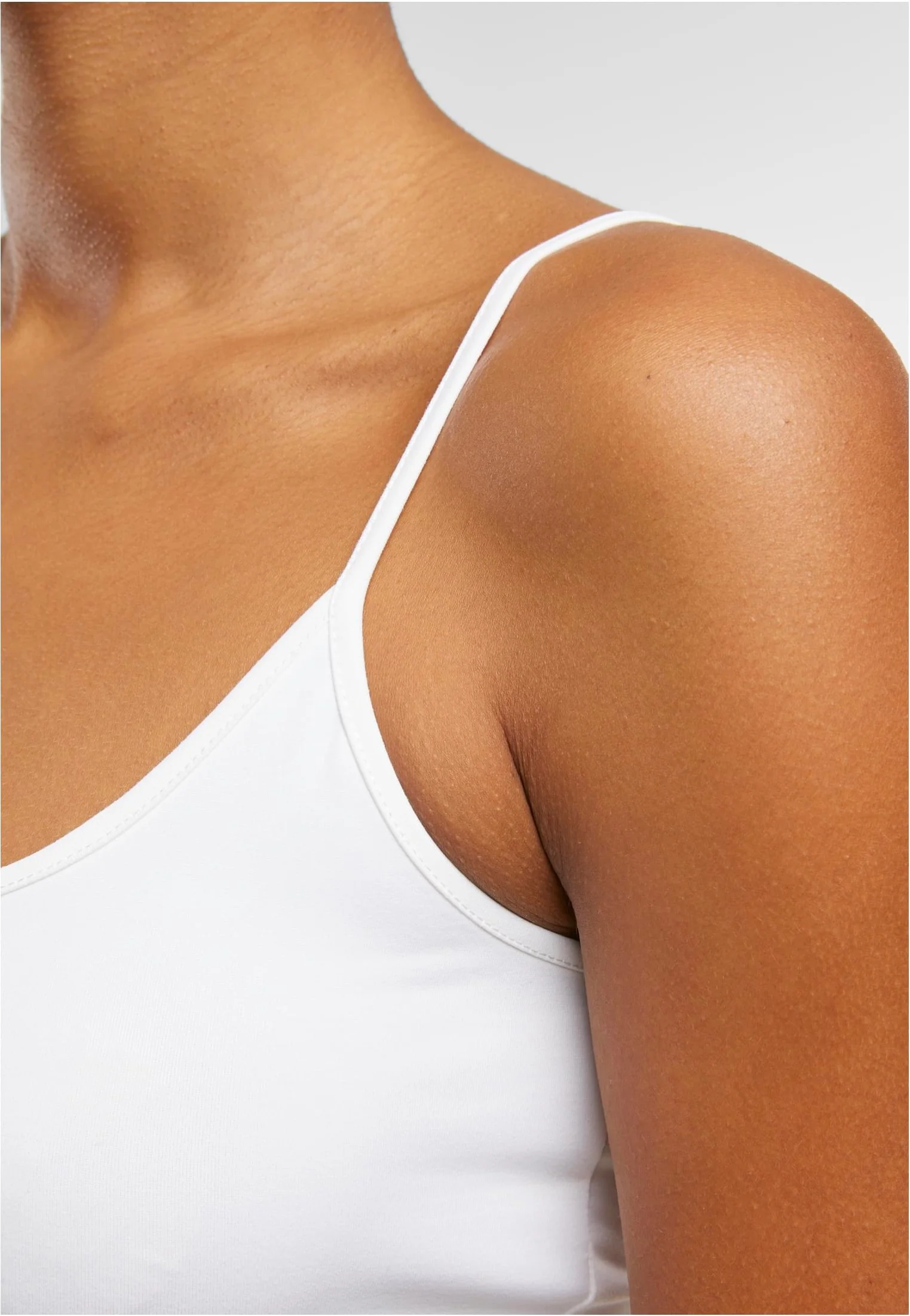 Basic Top Low Back Neckline White - Tank - Image 5