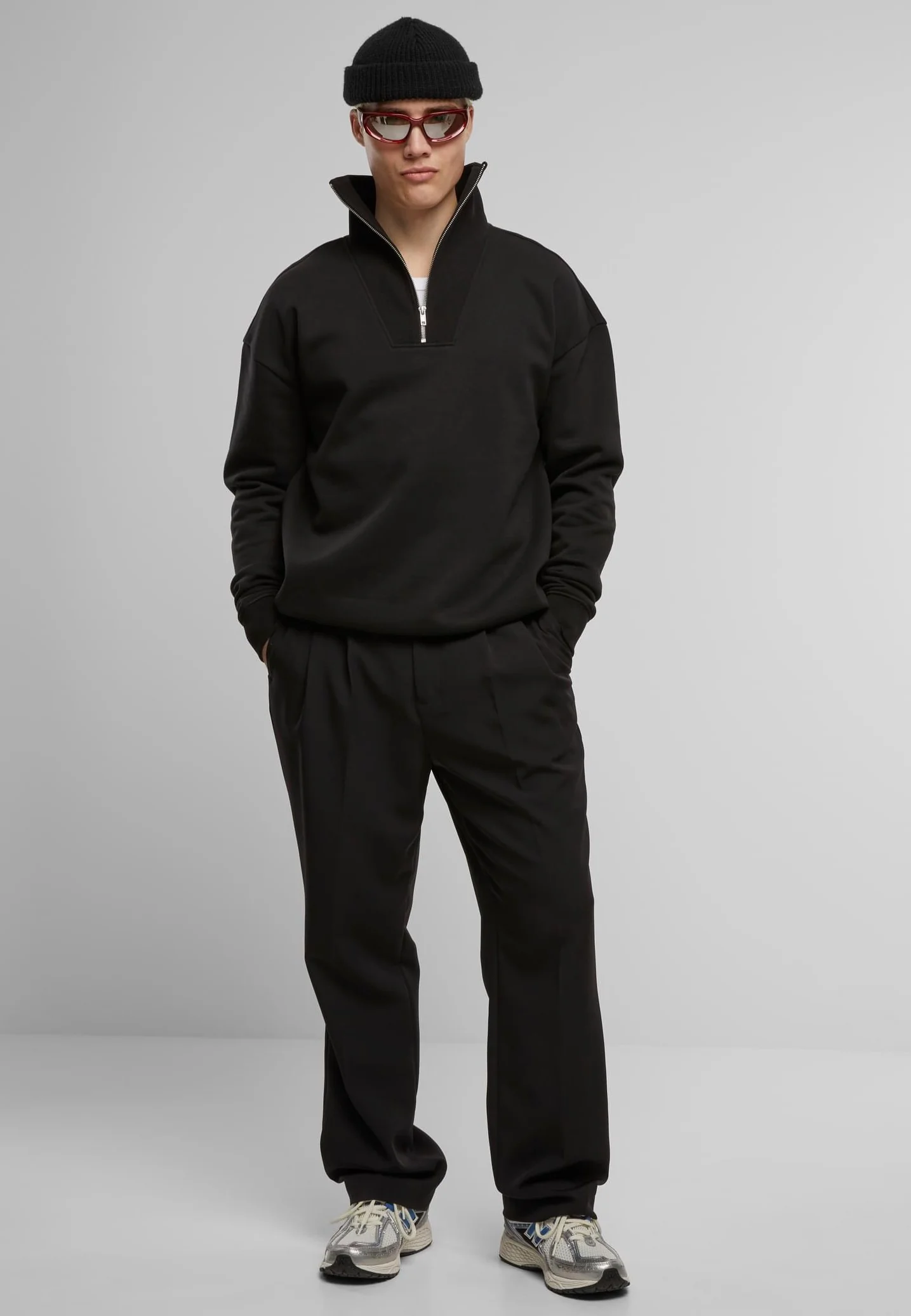 Cut & Sew Black - Sweater - Image 2