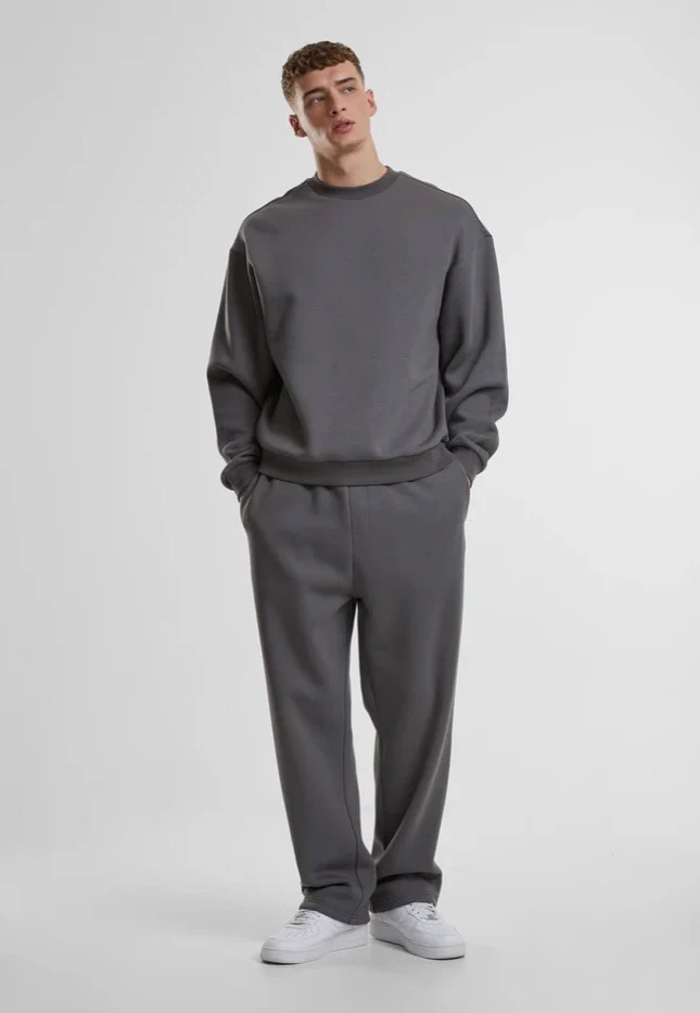 Fluffy Magnet - Sweater - Image 2