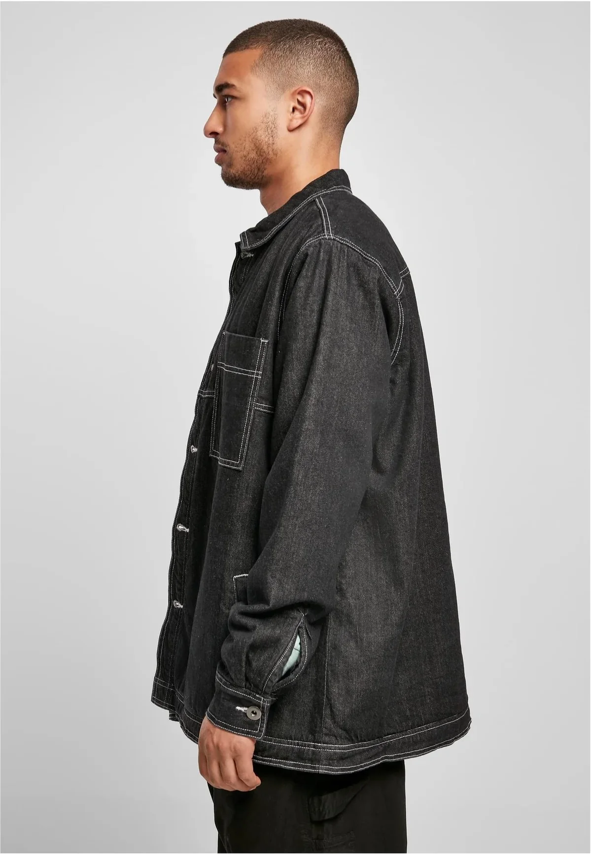 Oversized Trucker Black Raw - Jacket - Image 4