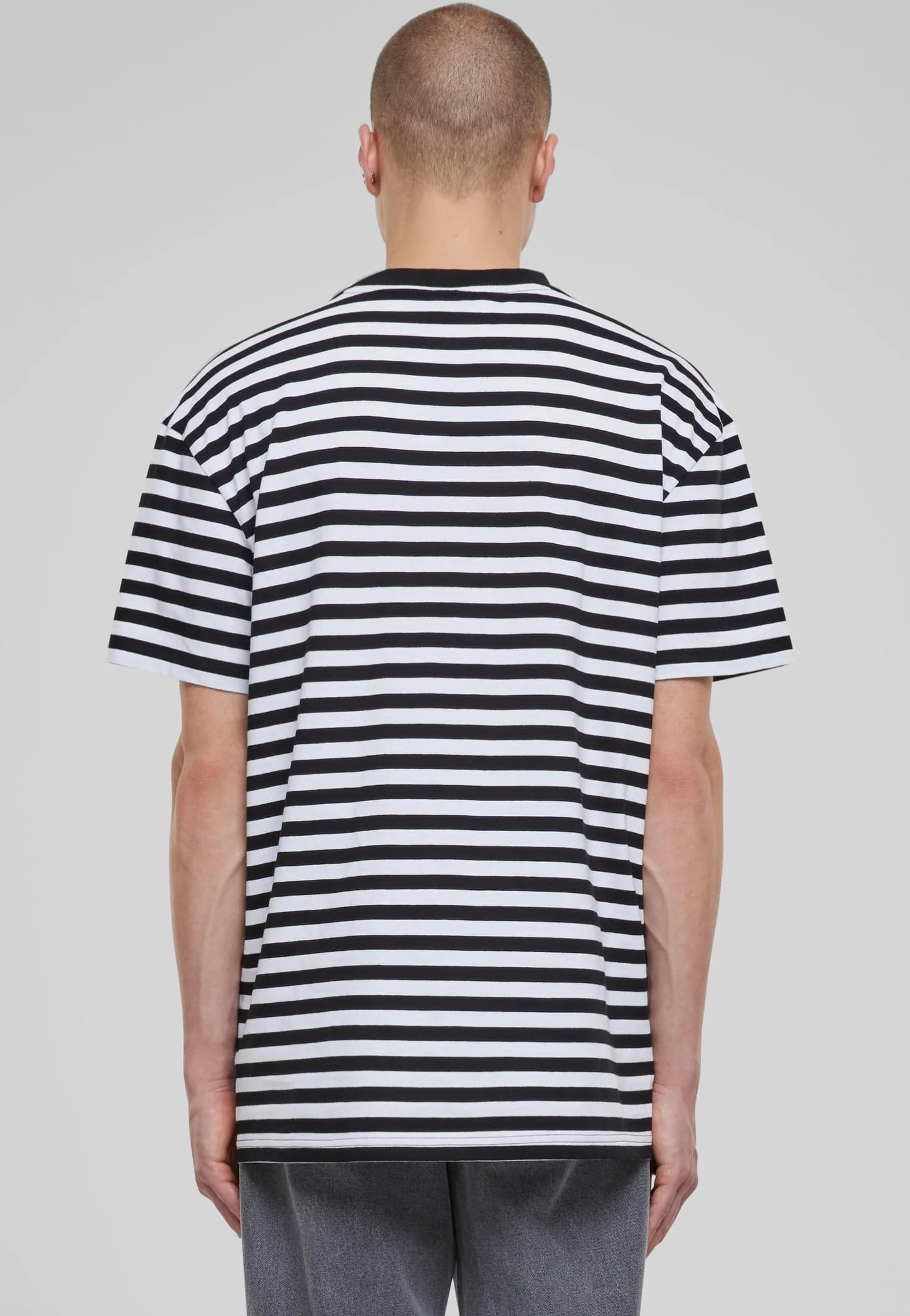 Regular Stripe White/Black - T-Shirt - Image 3