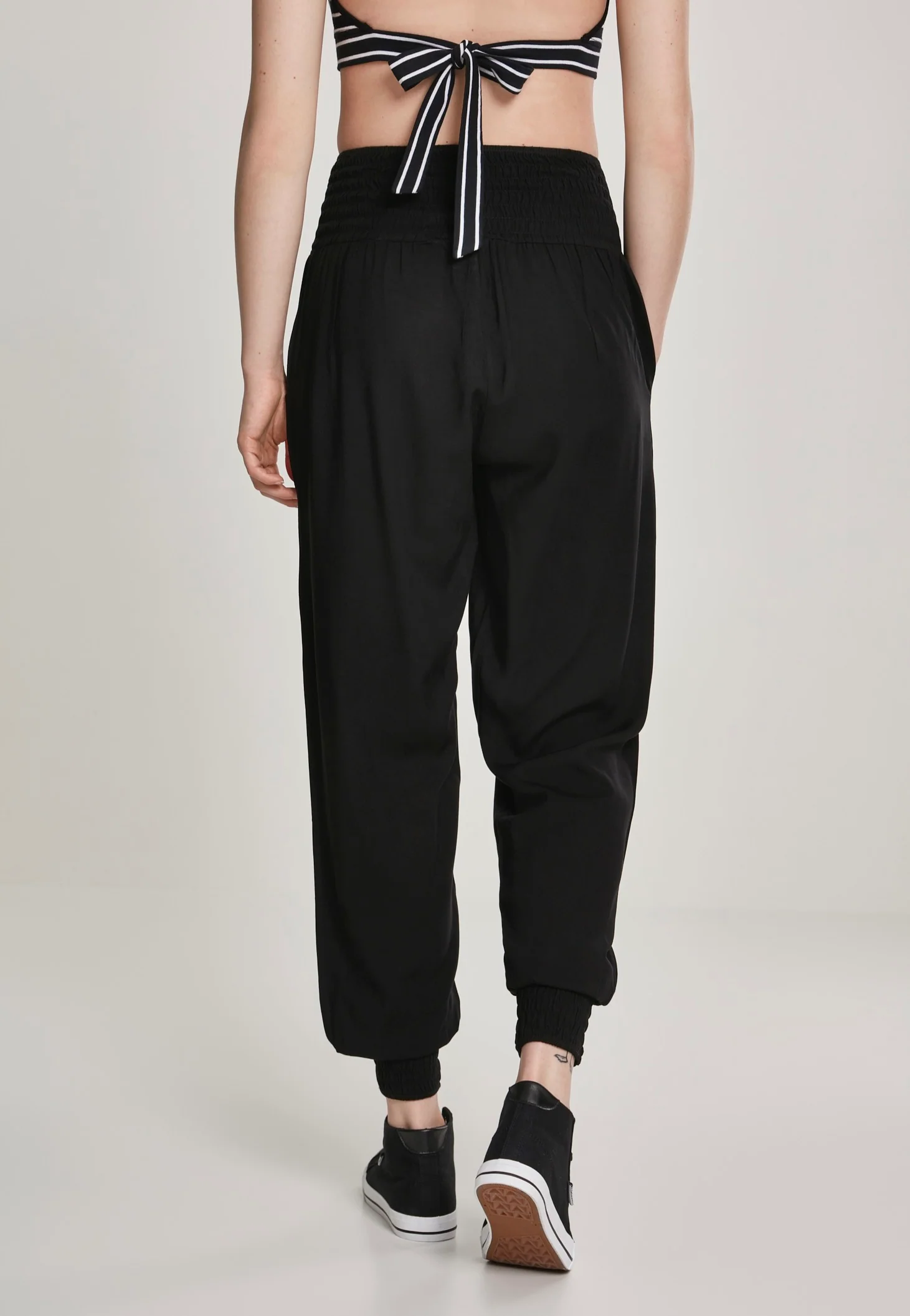 Sarong Black - Pants - Image 4