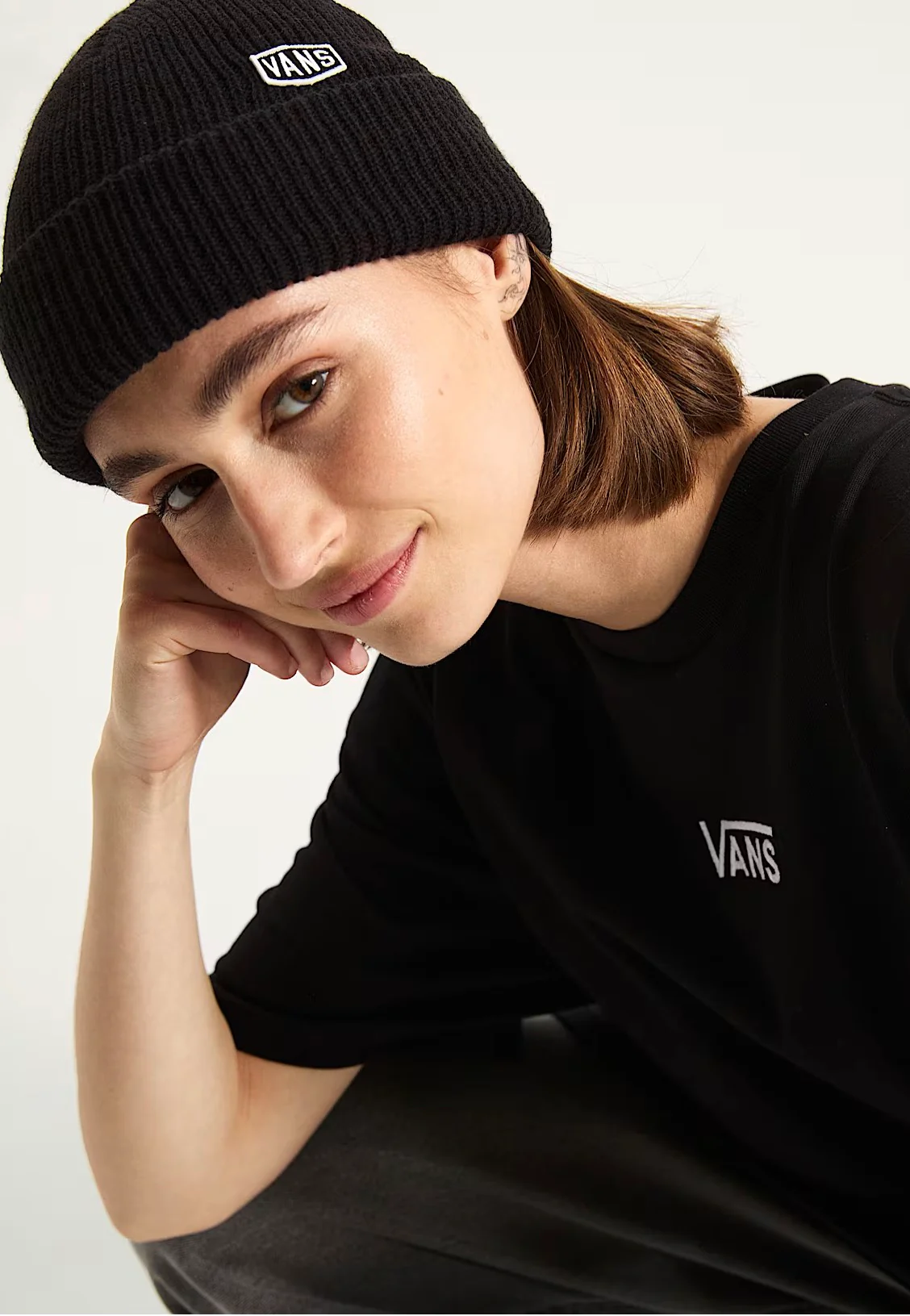 Hex Patch Cuff Black - Beanie - Image 2