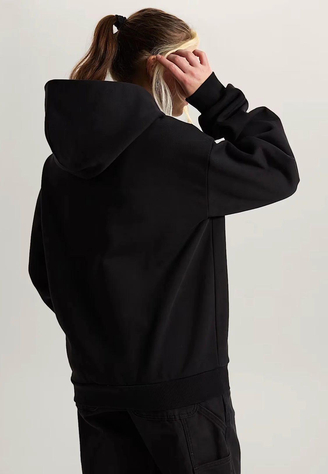 Y2K Star Black - Zipper - Image 3