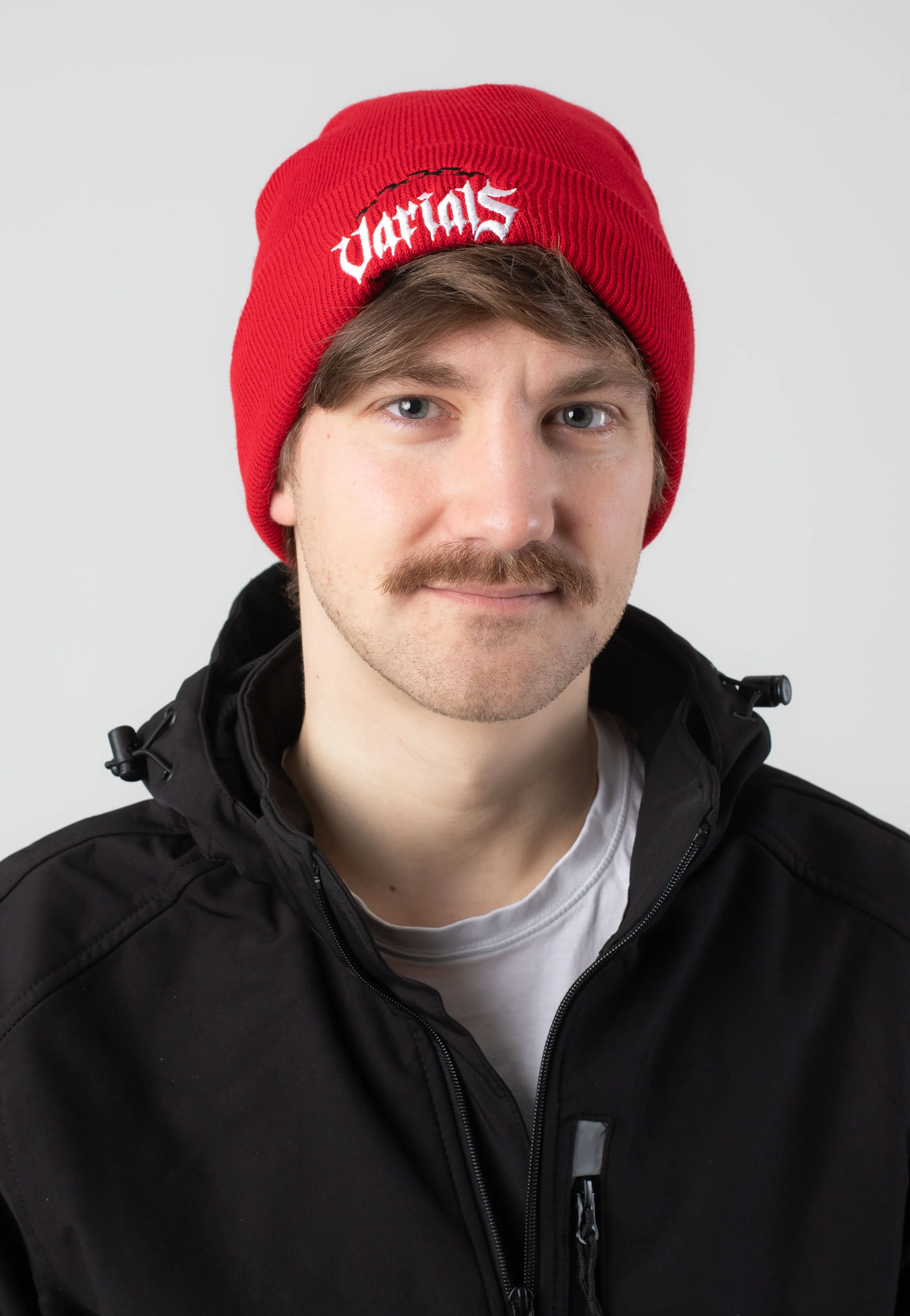 Chain Logo Red - Beanie - Image 3