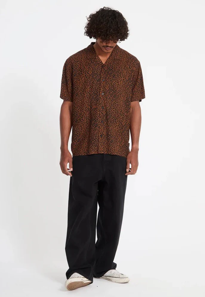 Utopias Print Brown Horn - Shirt - Image 2