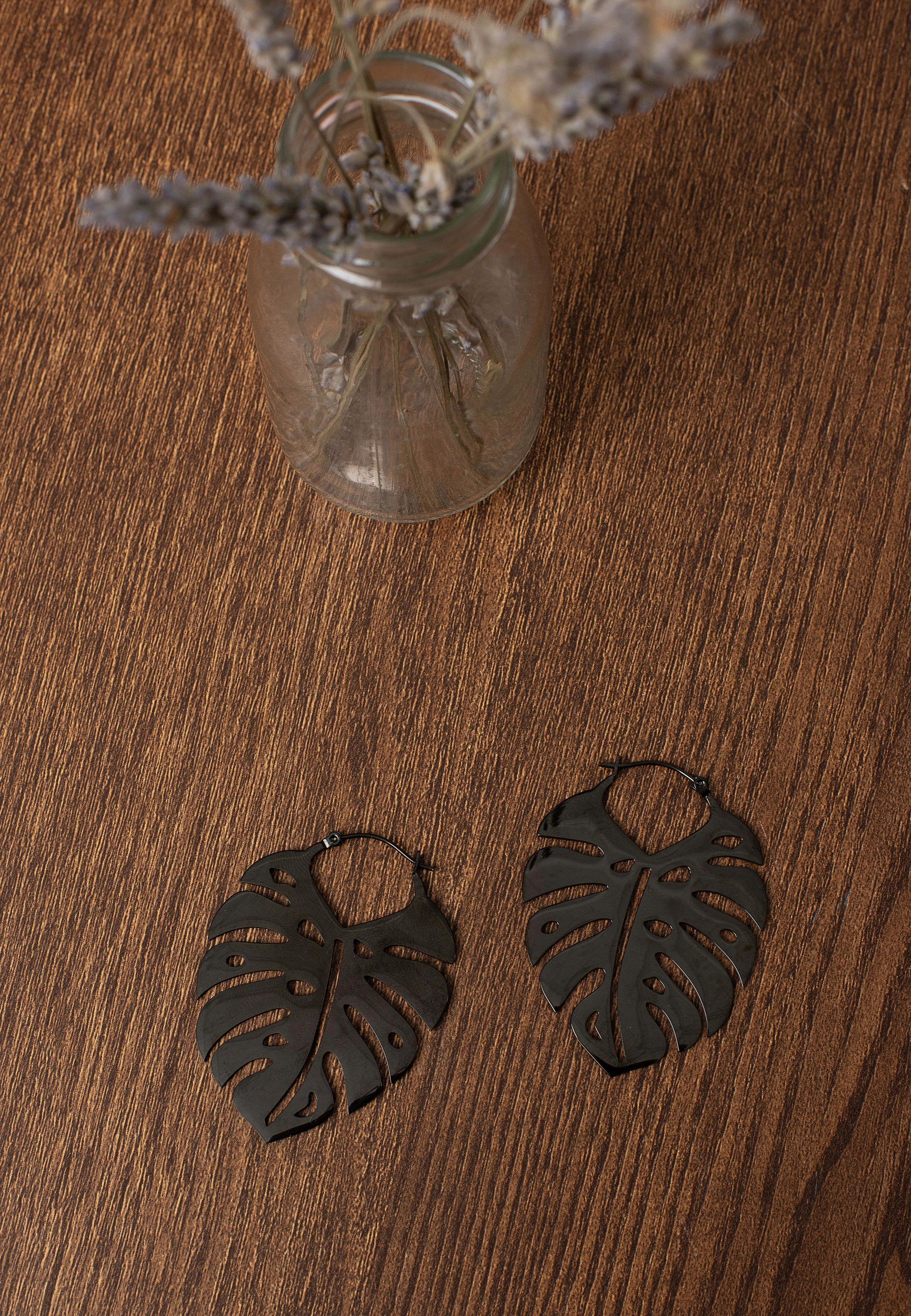 Monstera Leaf - Earrings - Image 9
